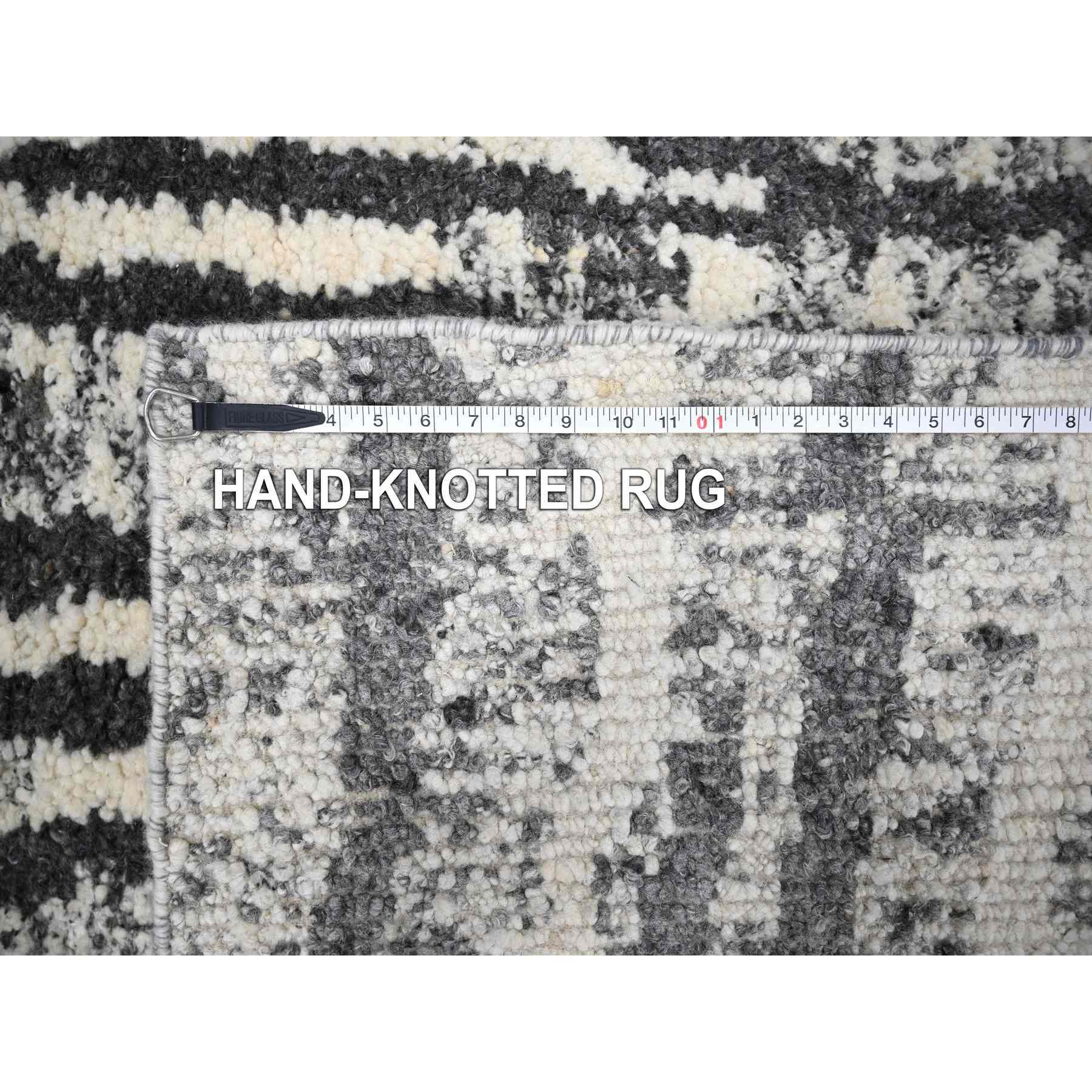 Modern-and-Contemporary-Hand-Knotted-Rug-420900