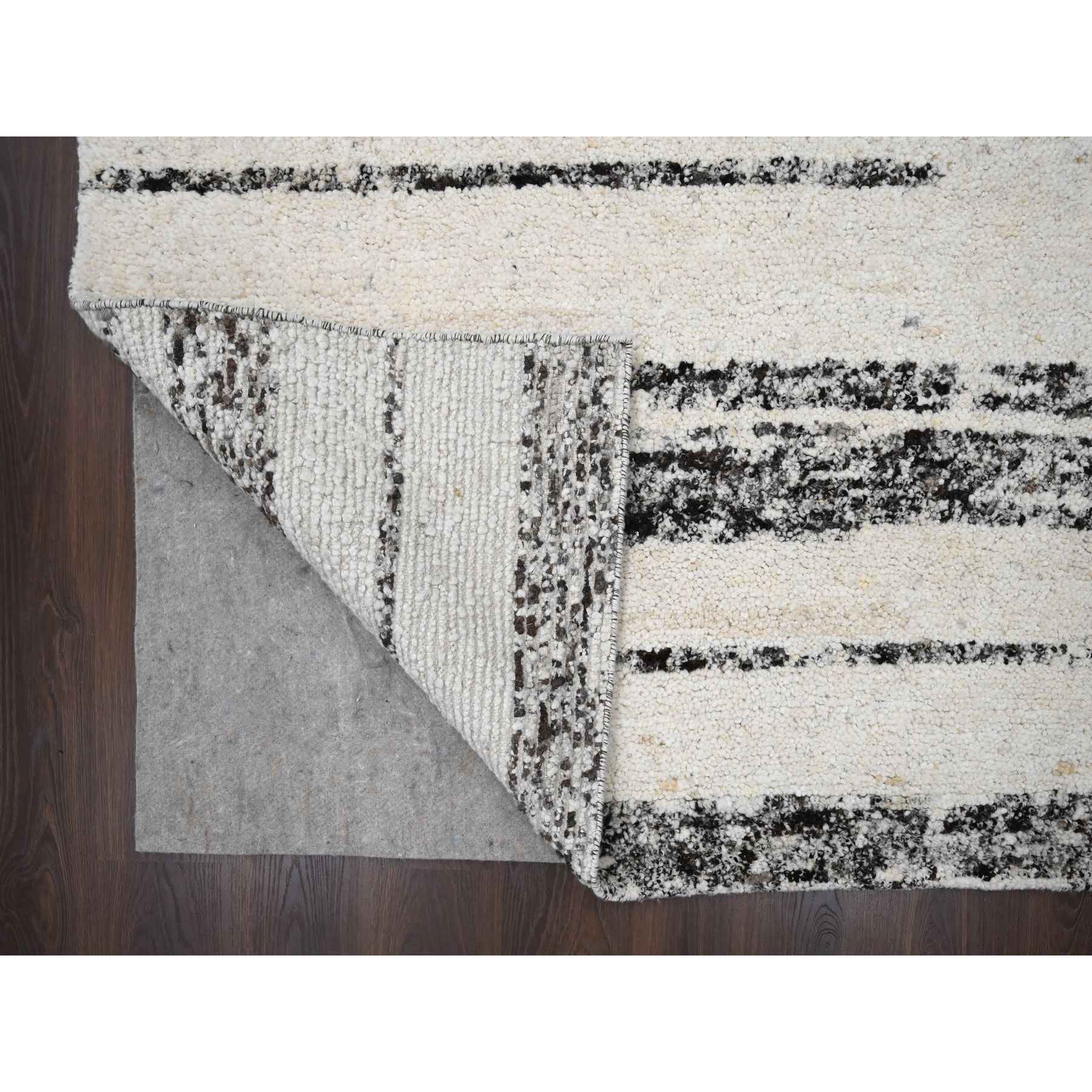 Modern-and-Contemporary-Hand-Knotted-Rug-420930