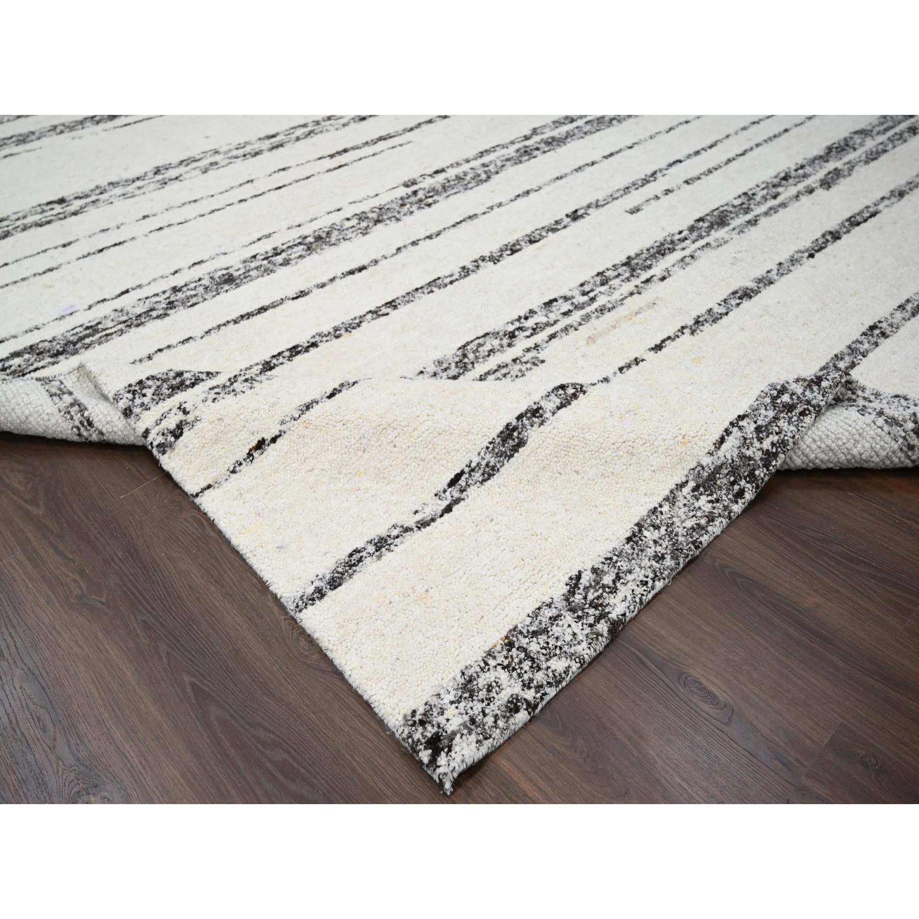 Modern-and-Contemporary-Hand-Knotted-Rug-420950