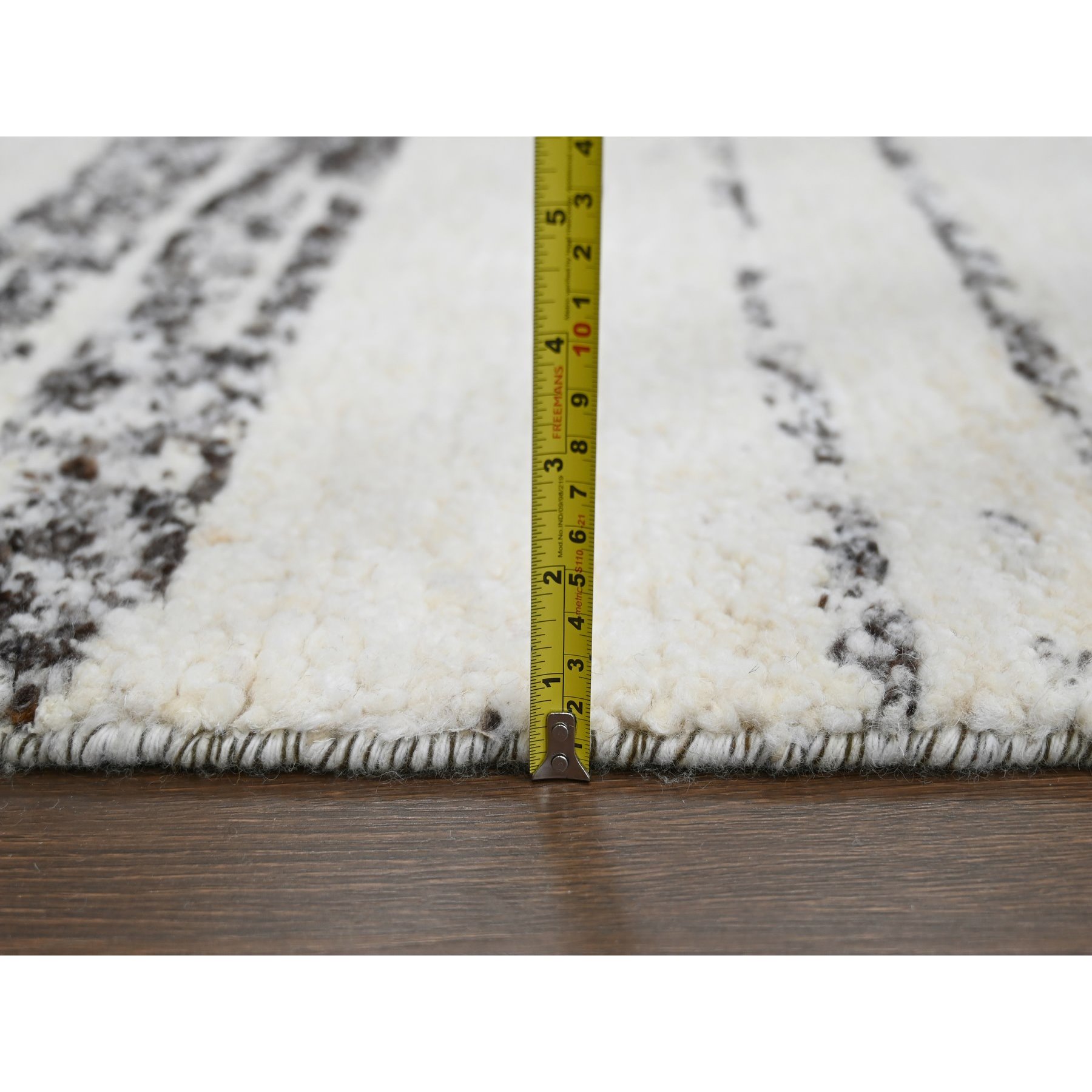 Modern-and-Contemporary-Hand-Knotted-Rug-420950