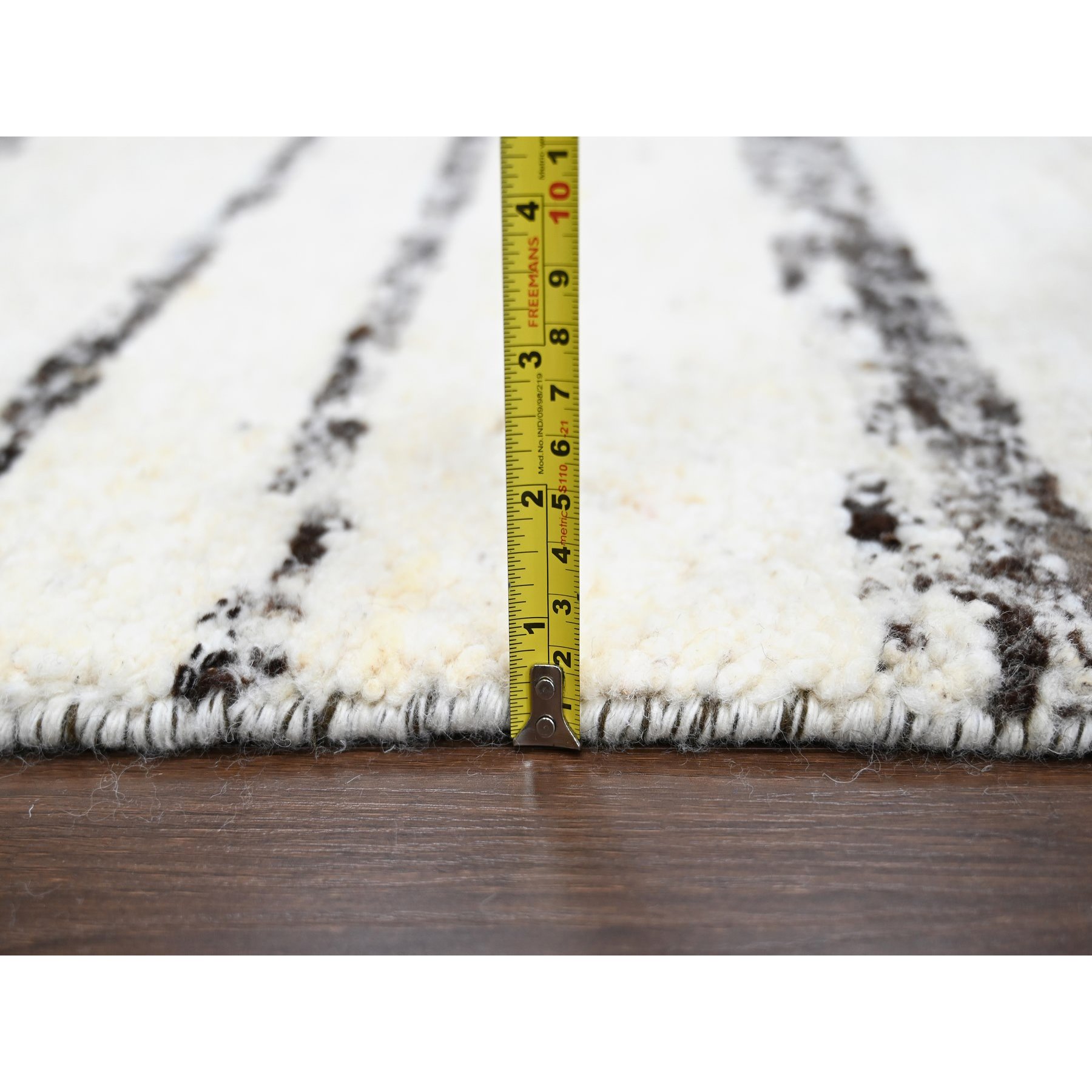 Modern-and-Contemporary-Hand-Knotted-Rug-420955