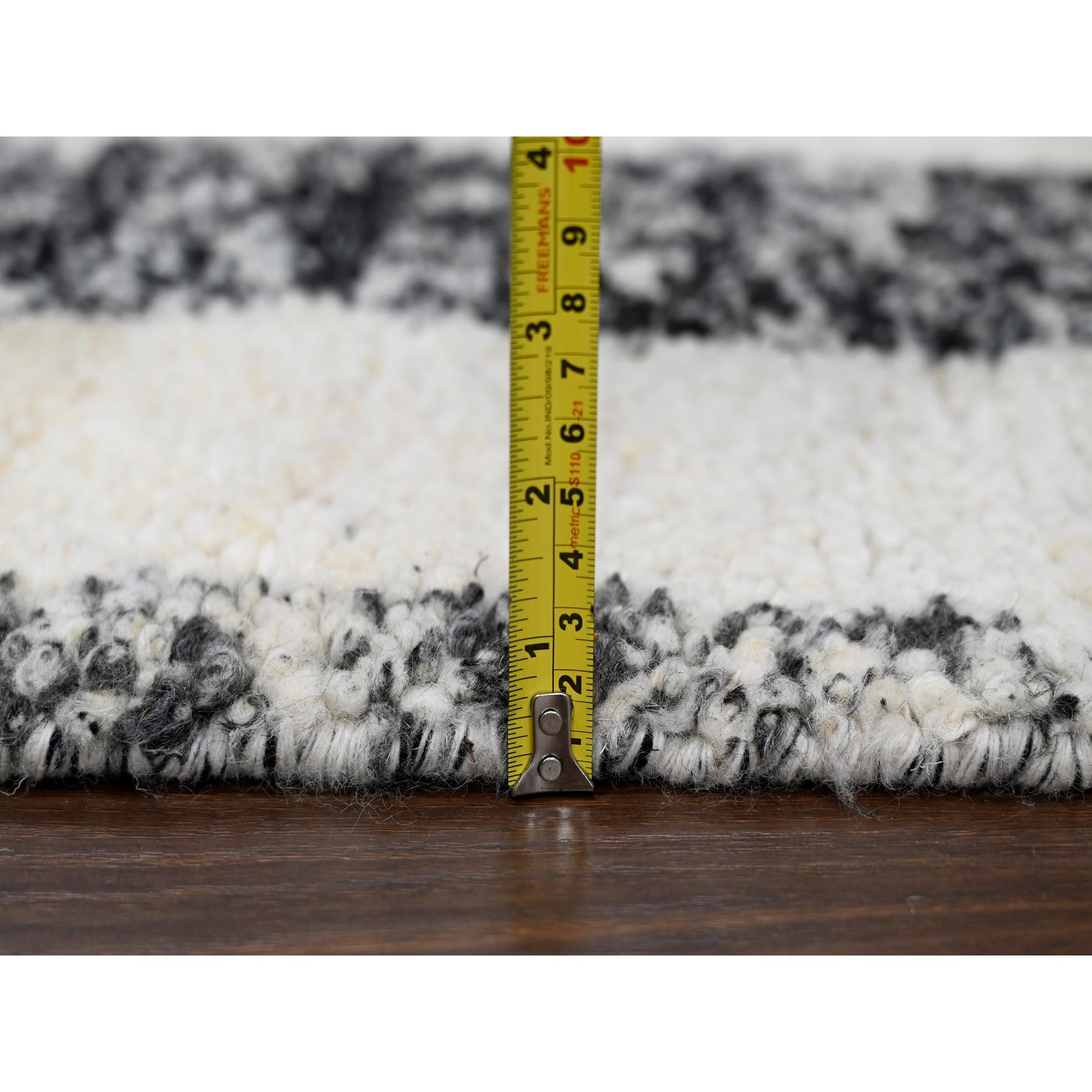 Modern-and-Contemporary-Hand-Knotted-Rug-421035