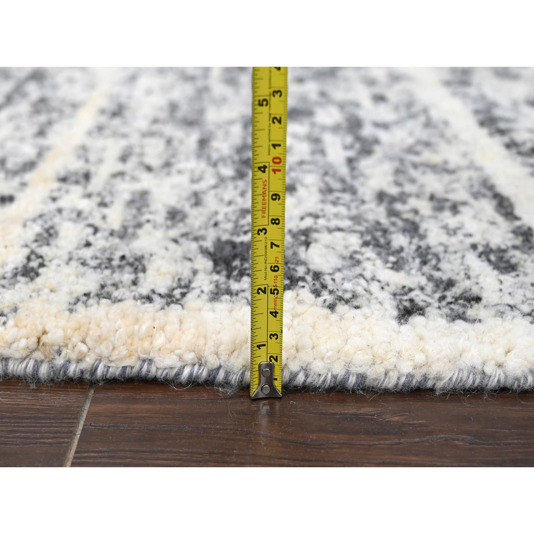Modern-and-Contemporary-Hand-Knotted-Rug-421070