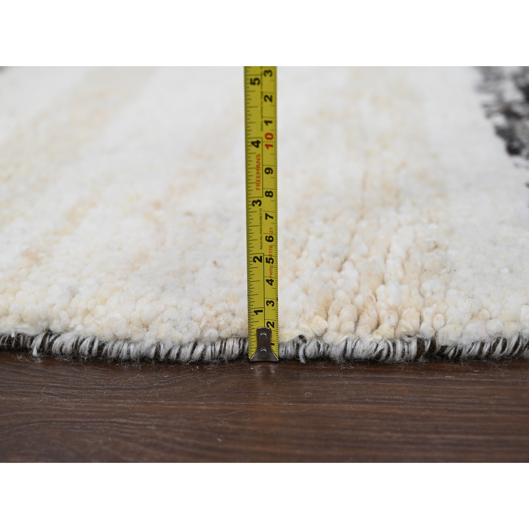 Modern-and-Contemporary-Hand-Knotted-Rug-421075