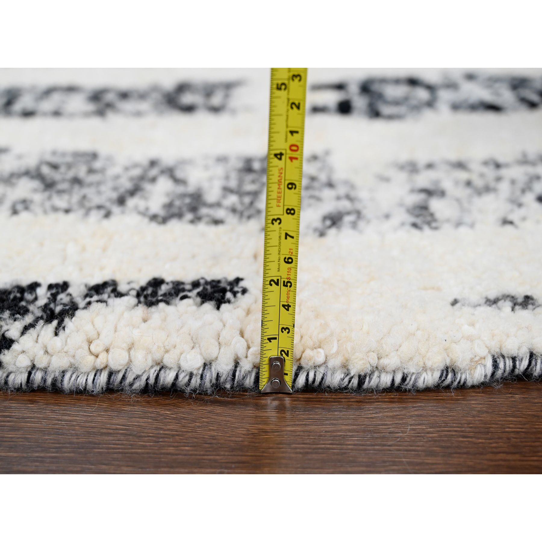 Modern-and-Contemporary-Hand-Knotted-Rug-422170