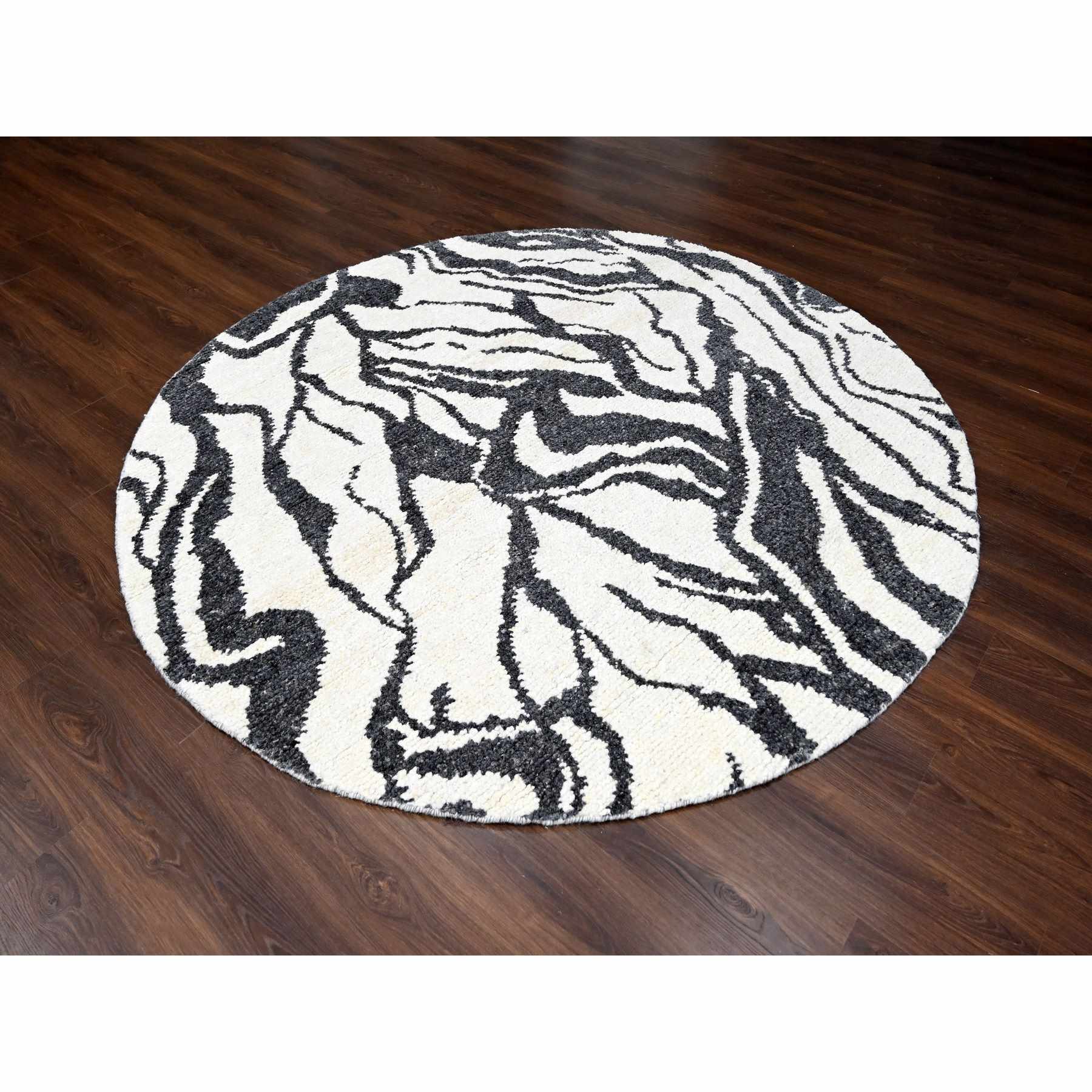 Modern-and-Contemporary-Hand-Knotted-Rug-422175