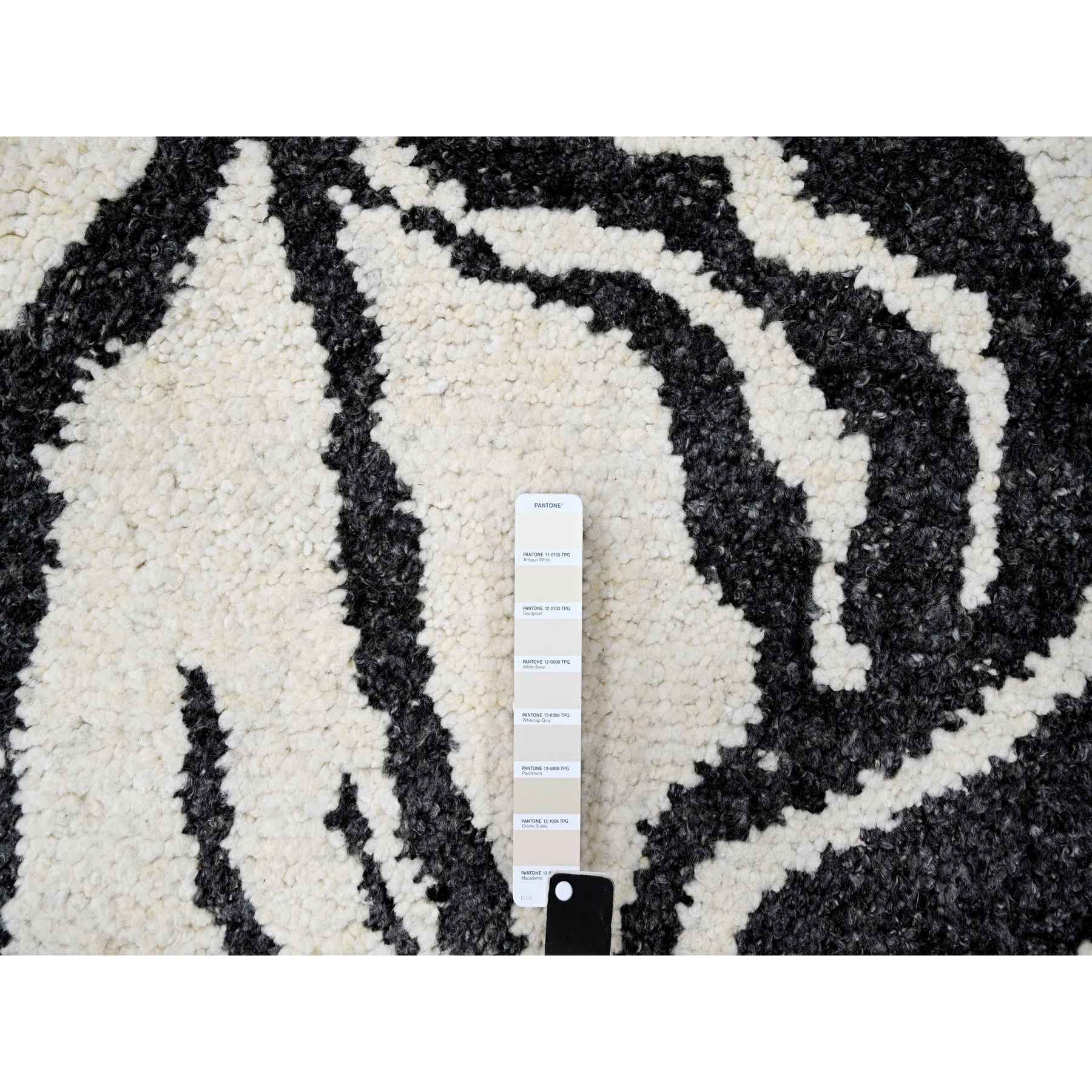 Modern-and-Contemporary-Hand-Knotted-Rug-422175