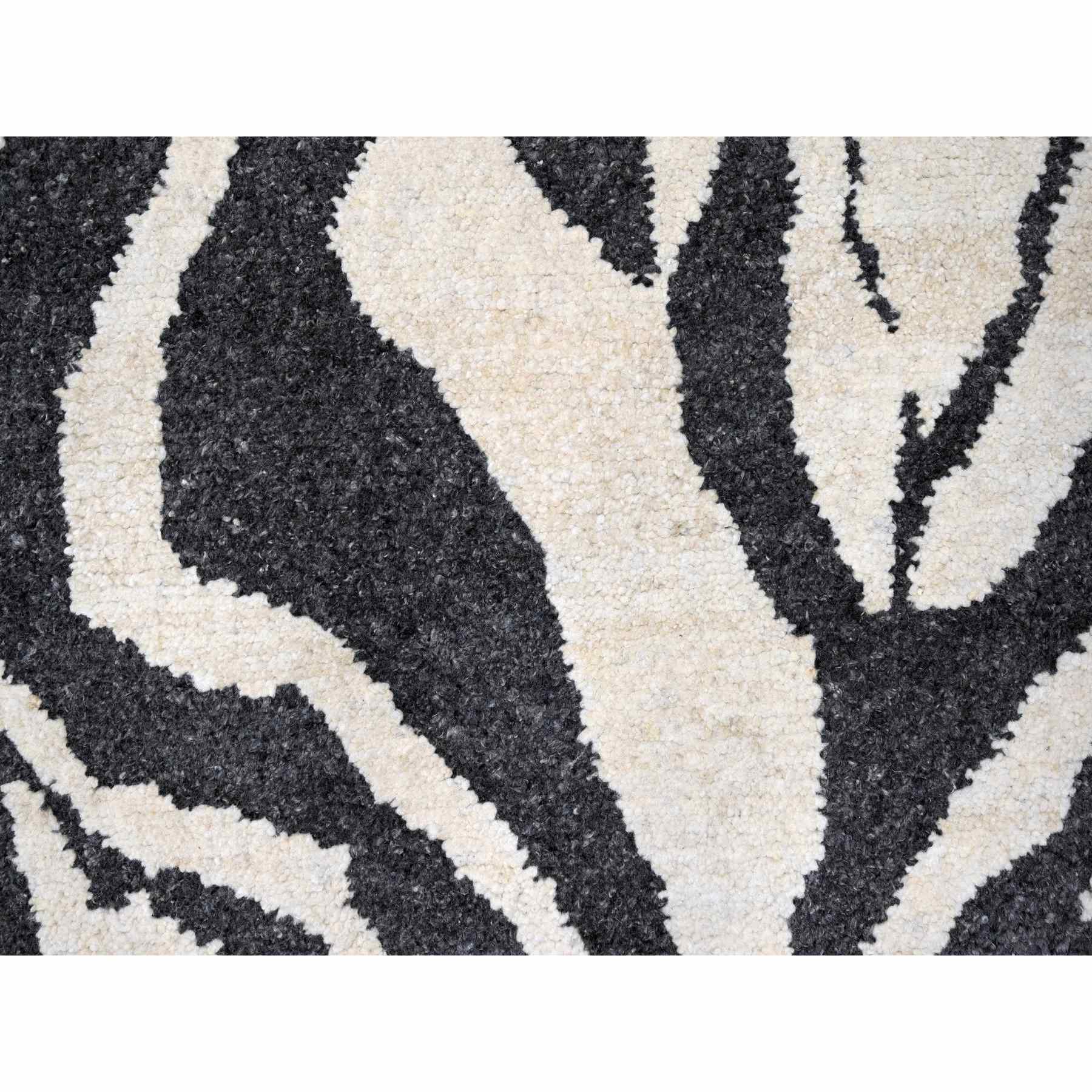 Modern-and-Contemporary-Hand-Knotted-Rug-422180