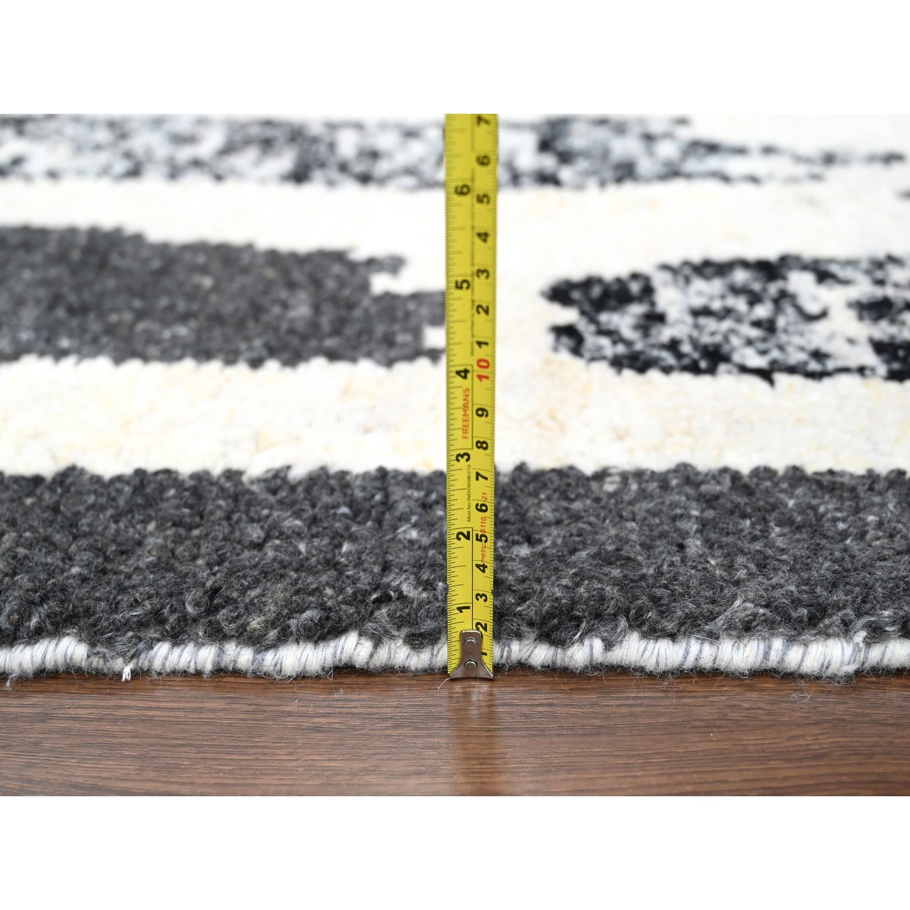 Modern-and-Contemporary-Hand-Knotted-Rug-422215