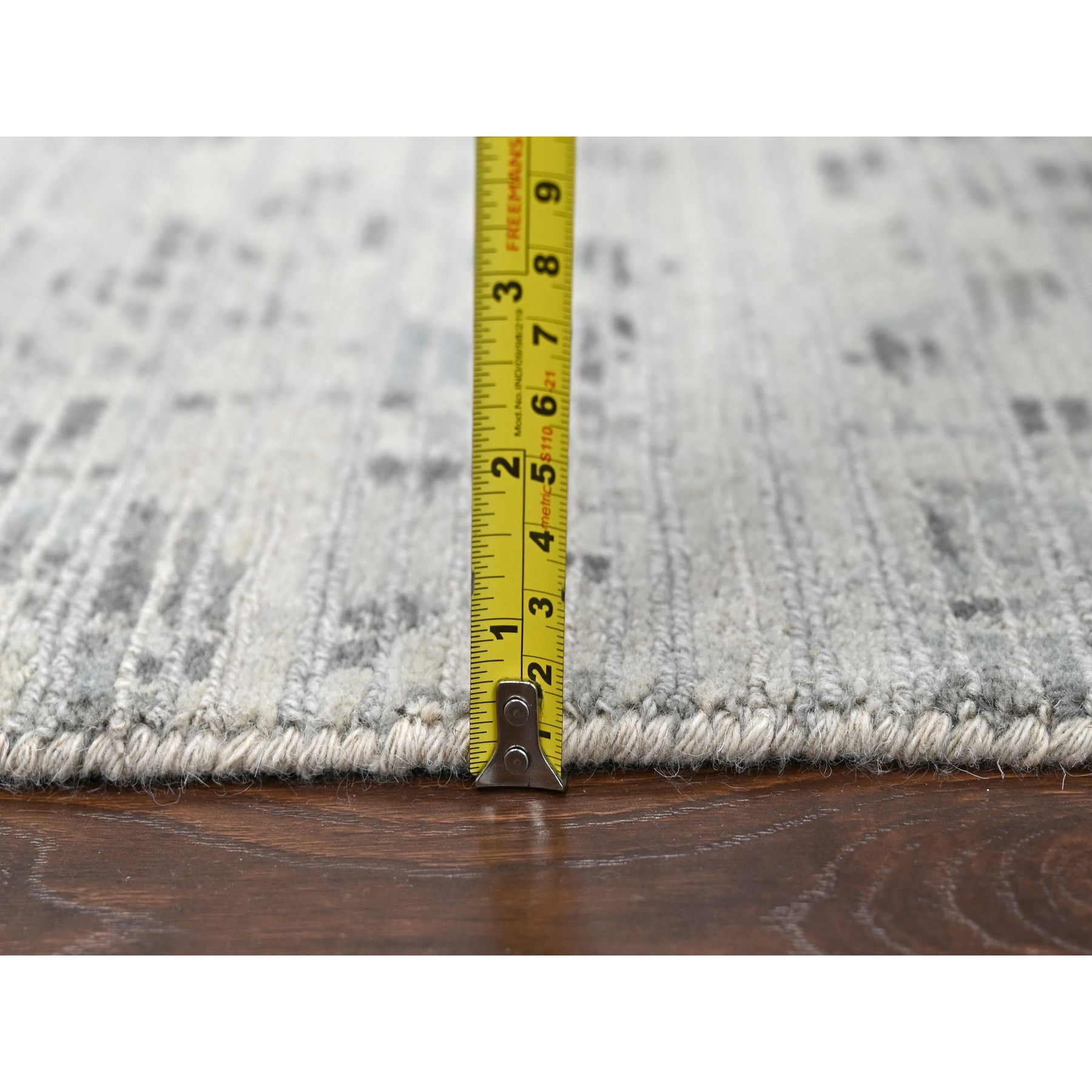 Modern-and-Contemporary-Hand-Knotted-Rug-422495
