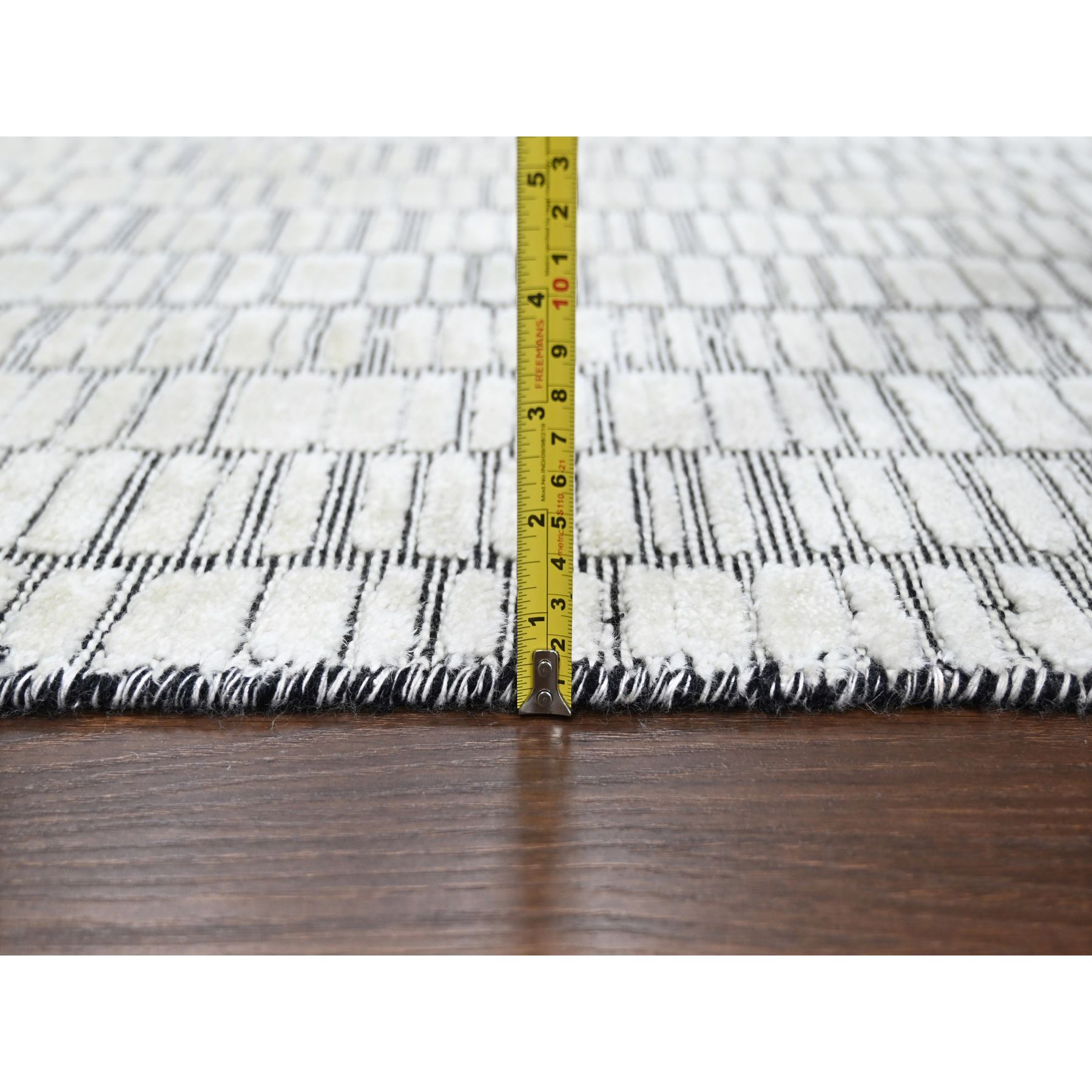 Modern-and-Contemporary-Hand-Loomed-Rug-420850