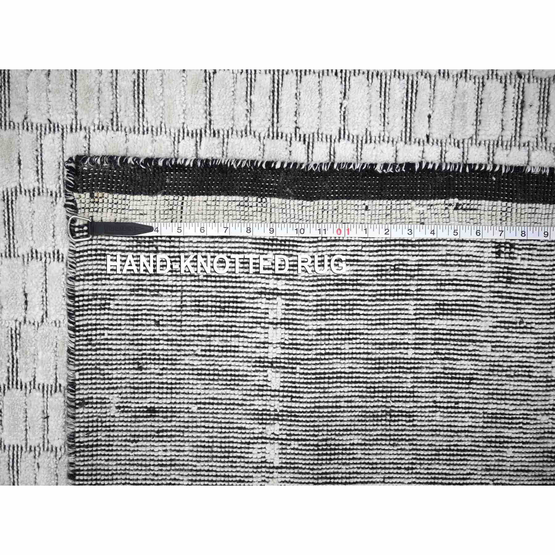Modern-and-Contemporary-Hand-Loomed-Rug-420850