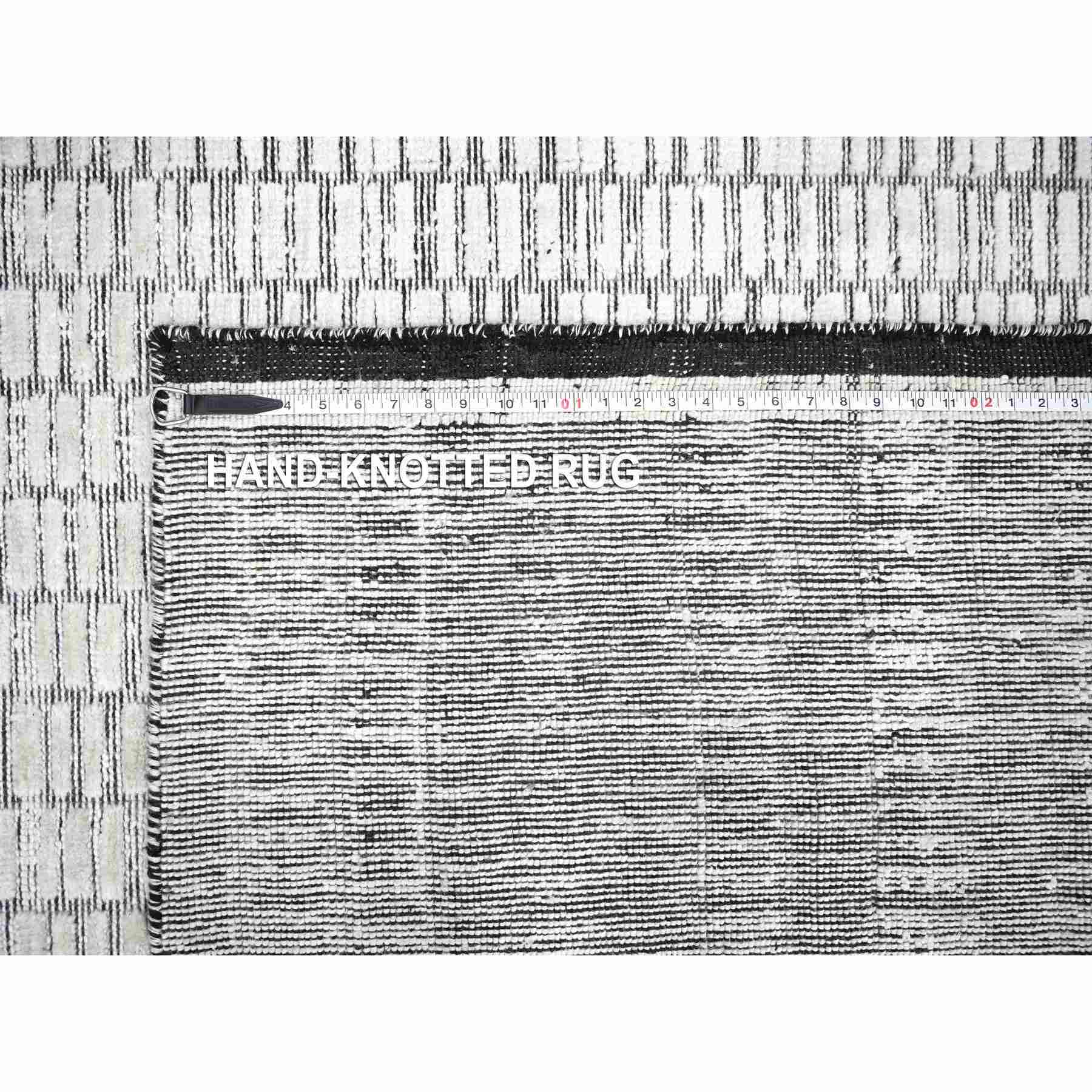 Modern-and-Contemporary-Hand-Loomed-Rug-421125