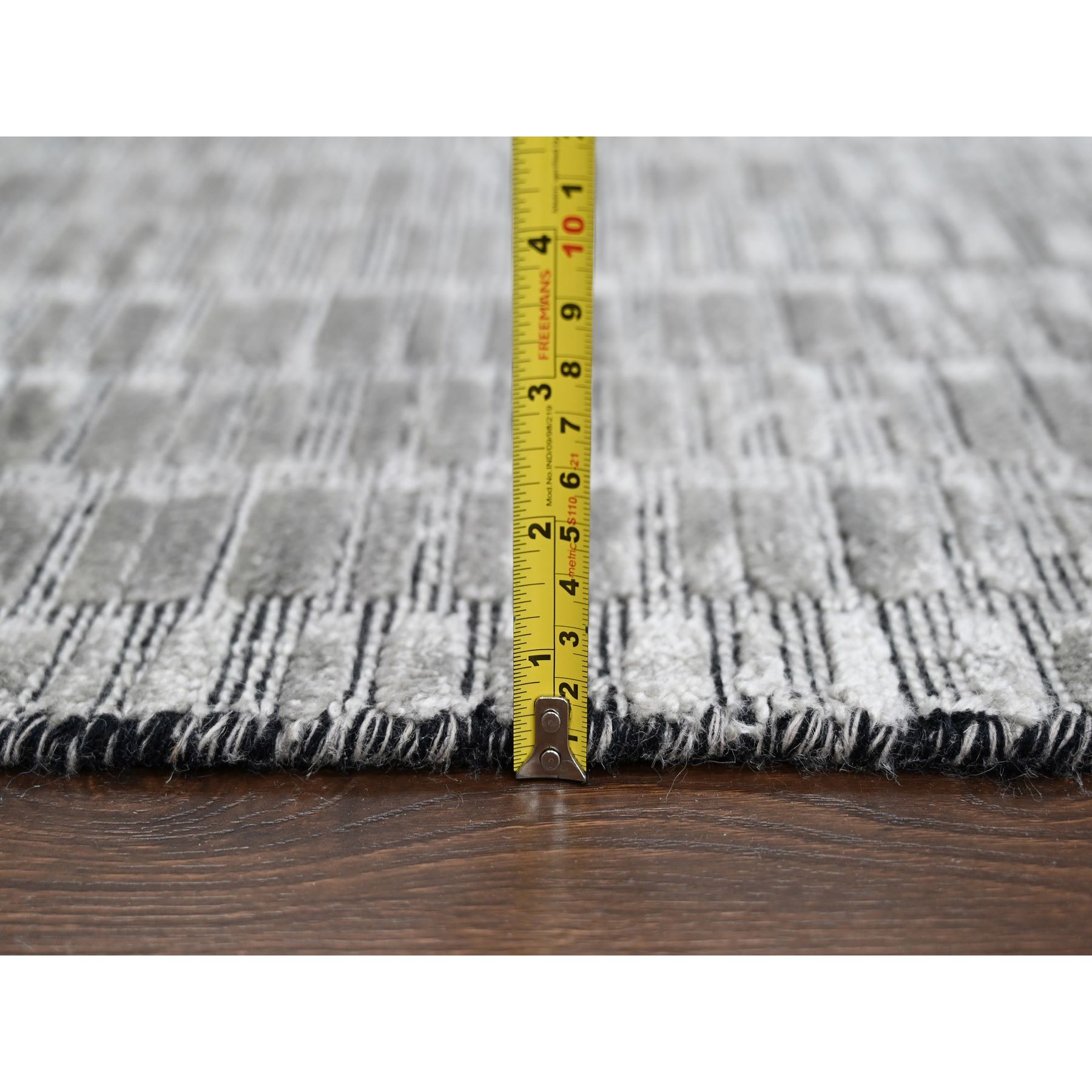 Modern-and-Contemporary-Hand-Loomed-Rug-421360
