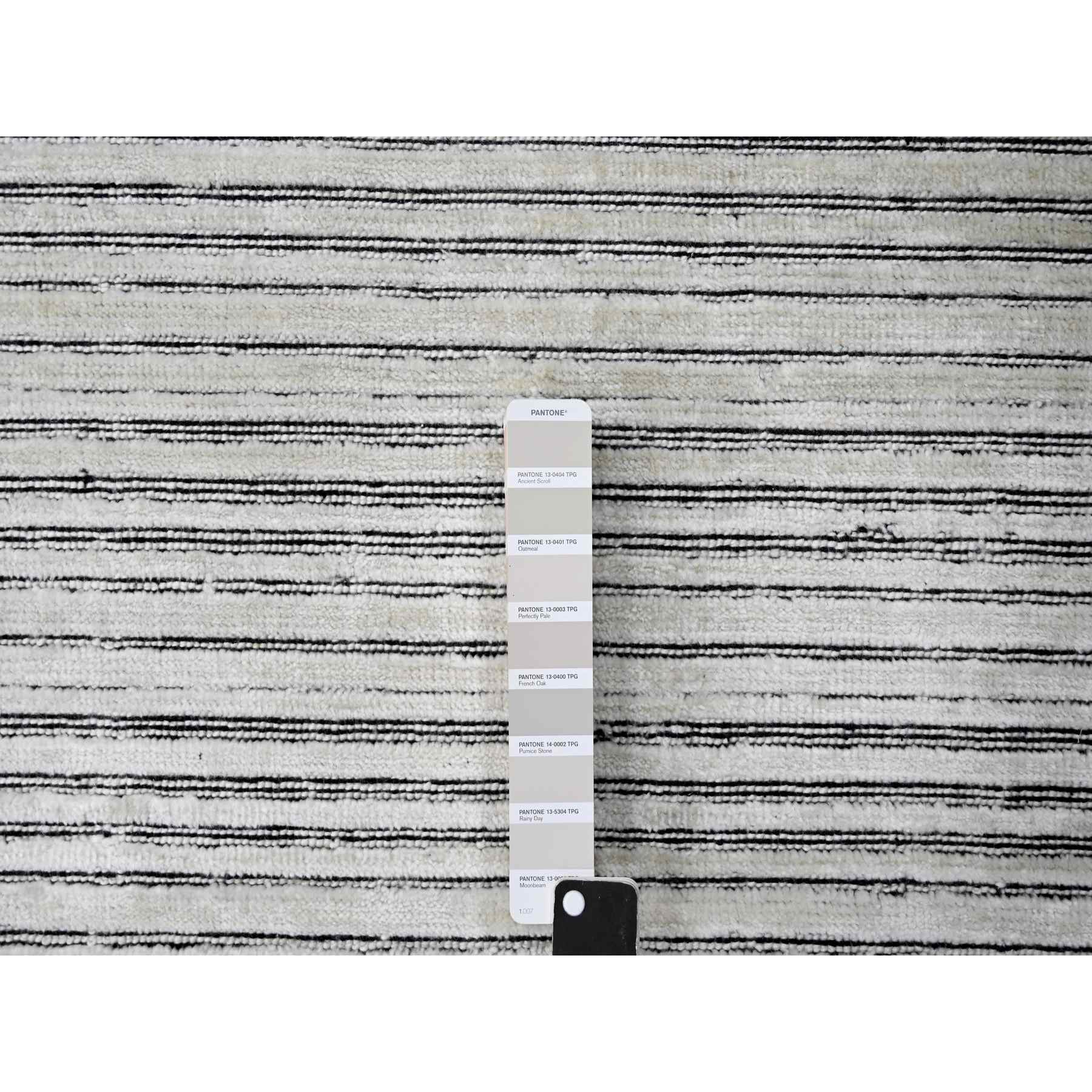 Modern-and-Contemporary-Hand-Loomed-Rug-421400