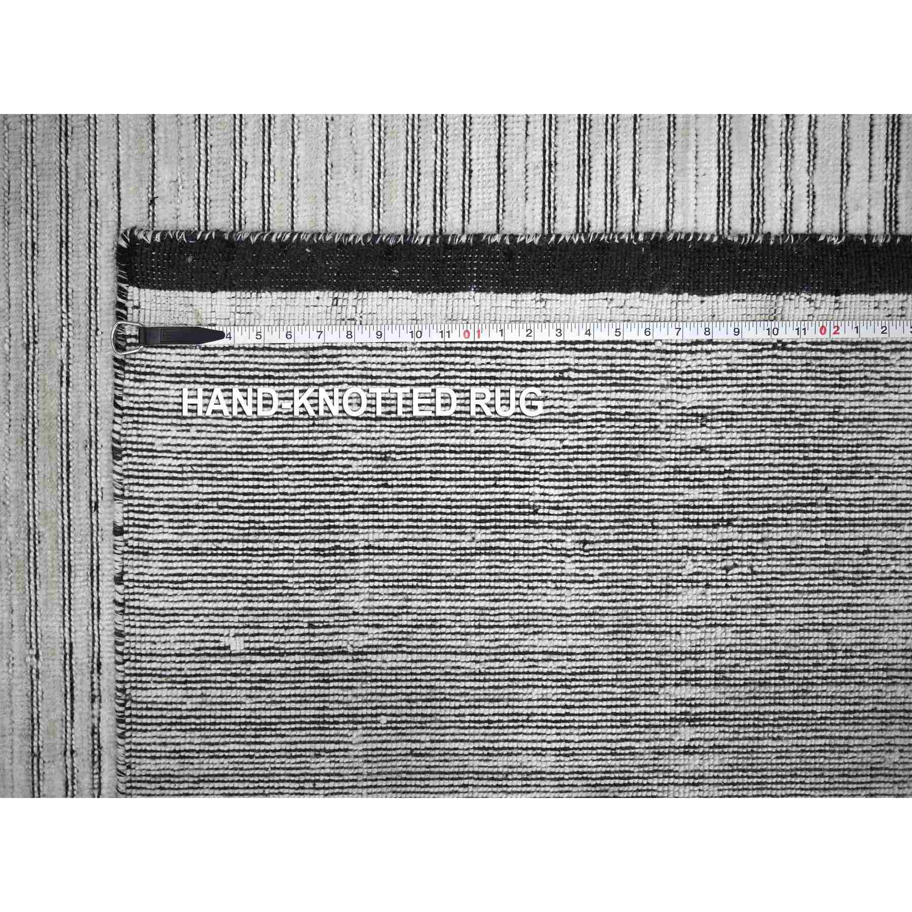 Modern-and-Contemporary-Hand-Loomed-Rug-421400