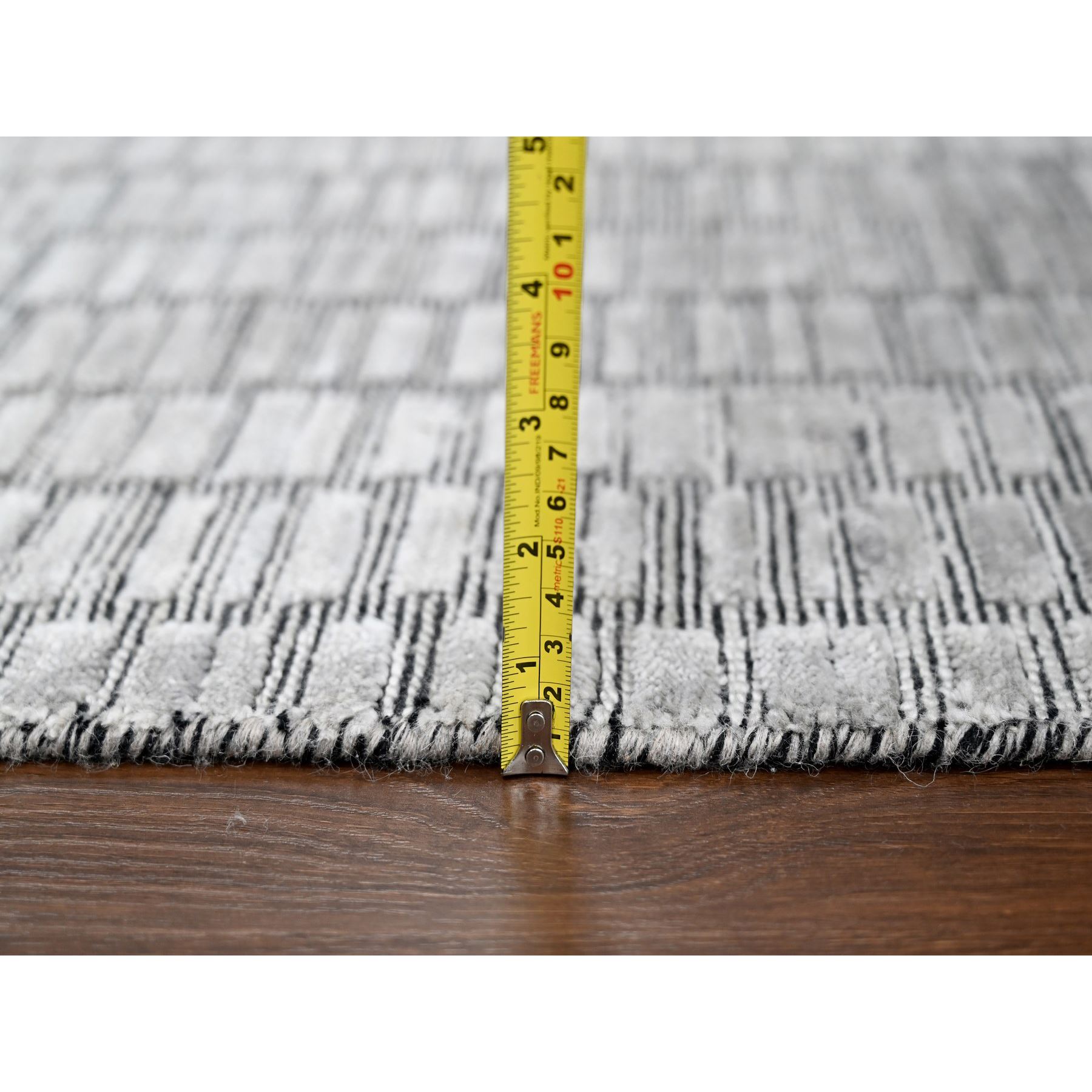 Modern-and-Contemporary-Hand-Loomed-Rug-421485