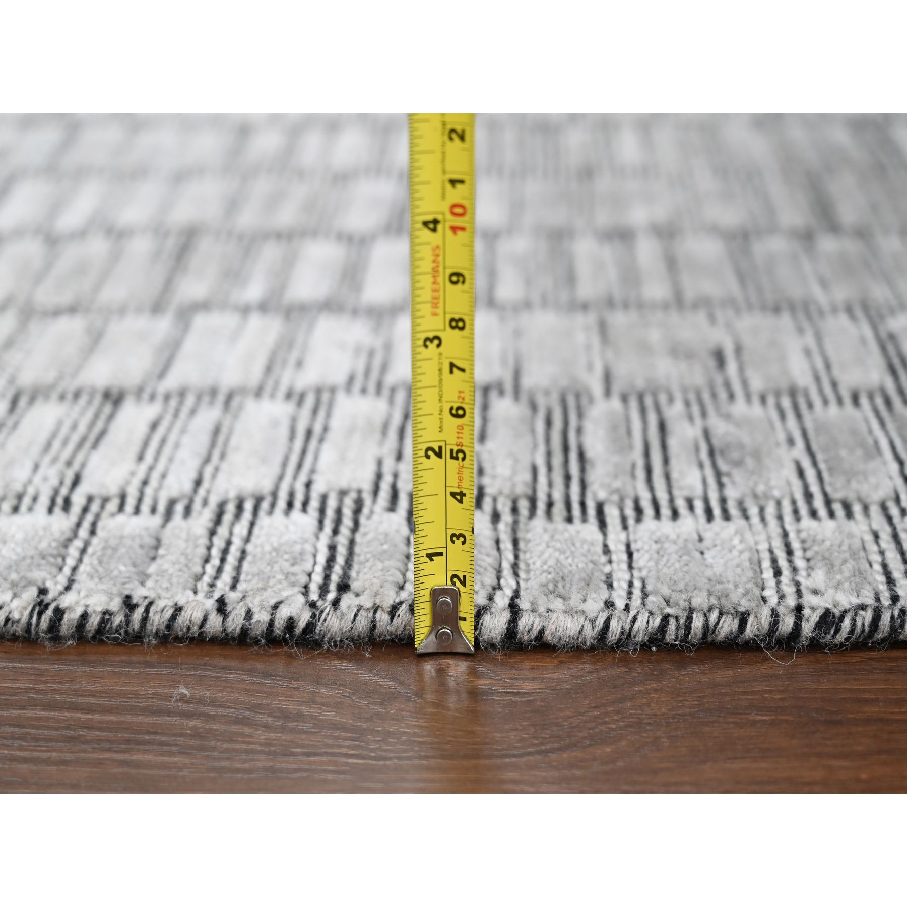 Modern-and-Contemporary-Hand-Loomed-Rug-421535