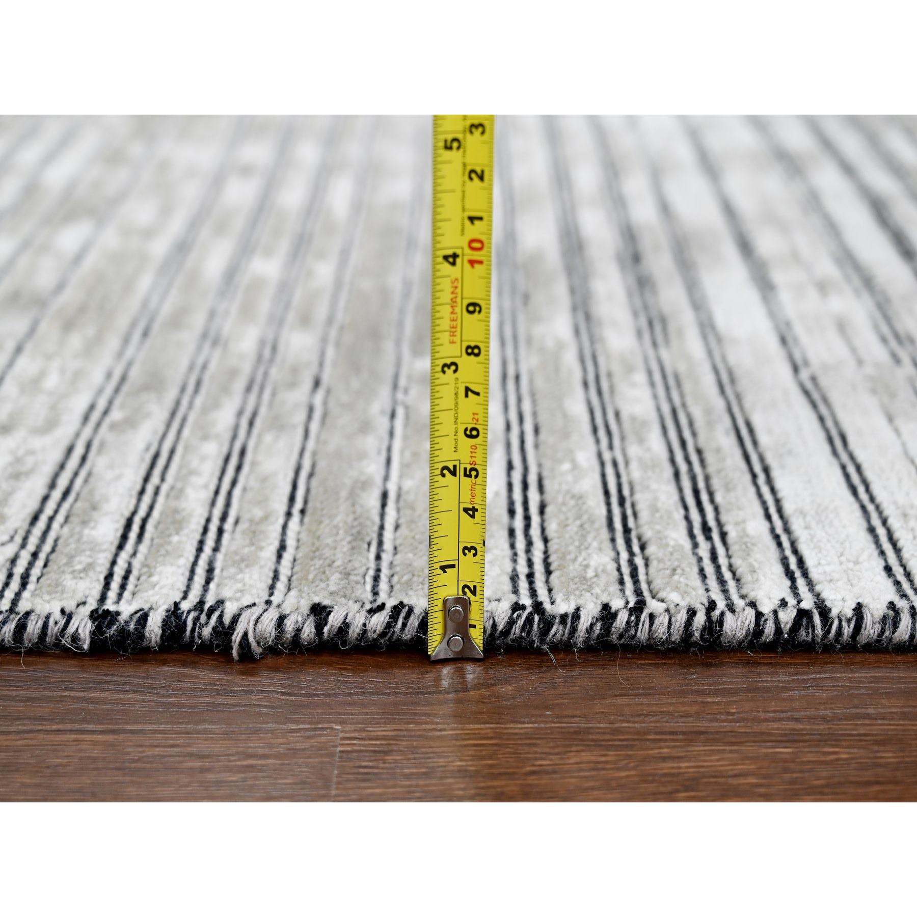 Modern-and-Contemporary-Hand-Loomed-Rug-421735