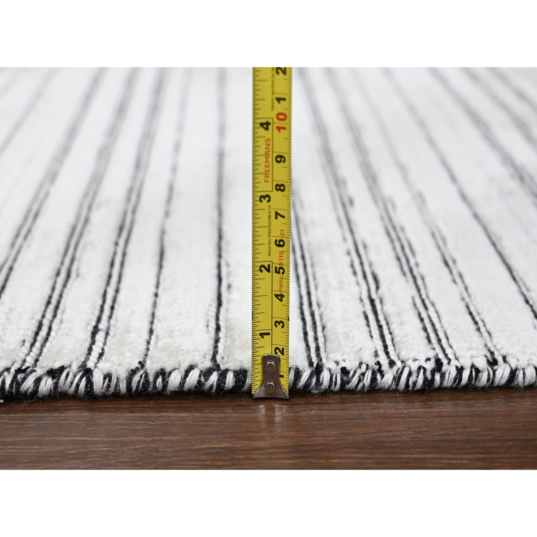 Modern-and-Contemporary-Hand-Loomed-Rug-421745