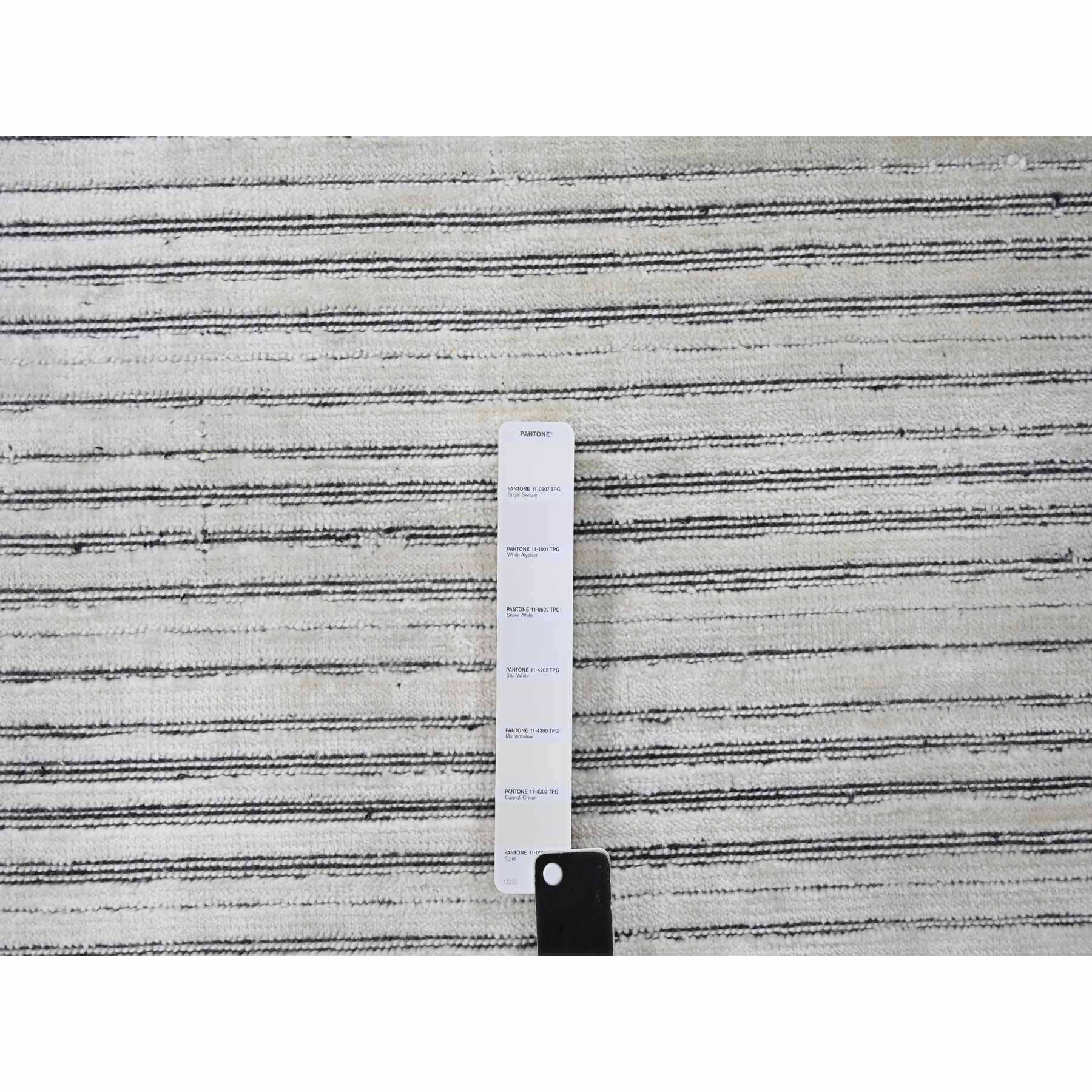 Modern-and-Contemporary-Hand-Loomed-Rug-421970