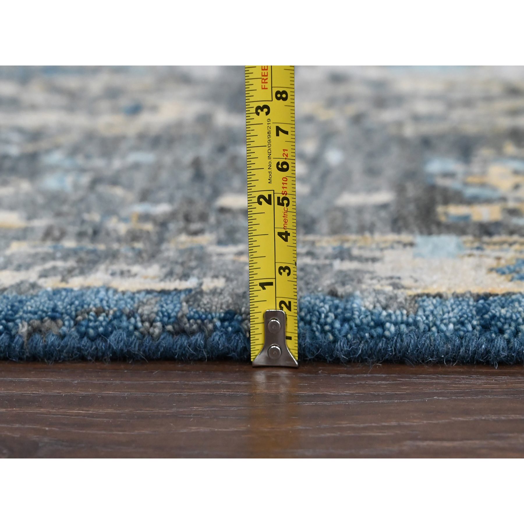 Transitional-Hand-Knotted-Rug-420640