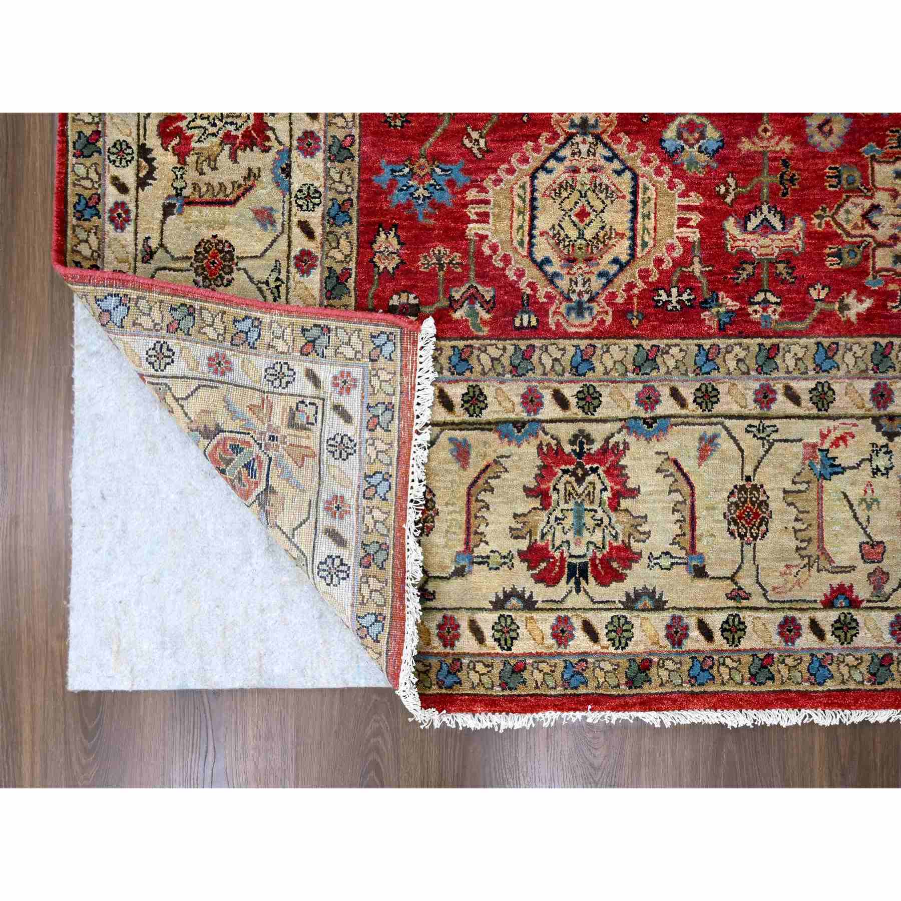 Heriz-Hand-Knotted-Rug-422660