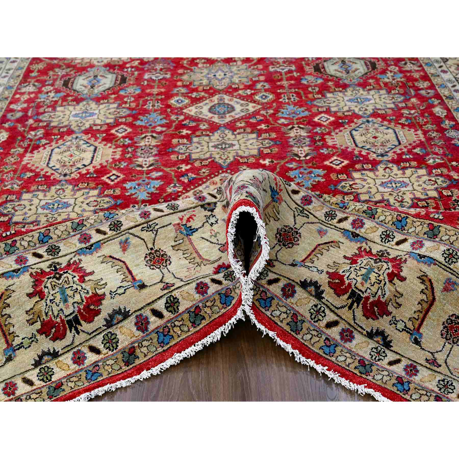 Heriz-Hand-Knotted-Rug-422660