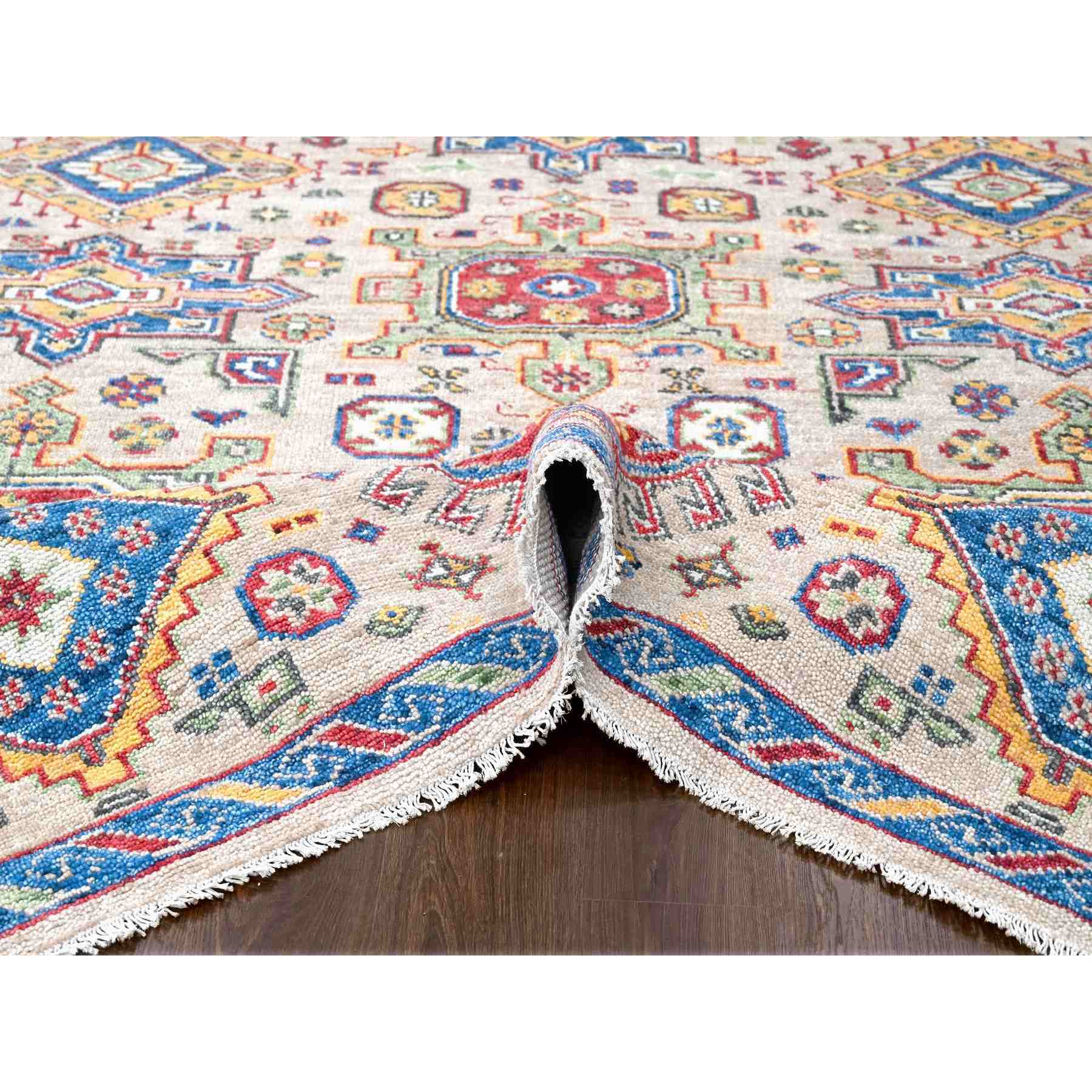 Heriz-Hand-Knotted-Rug-423225