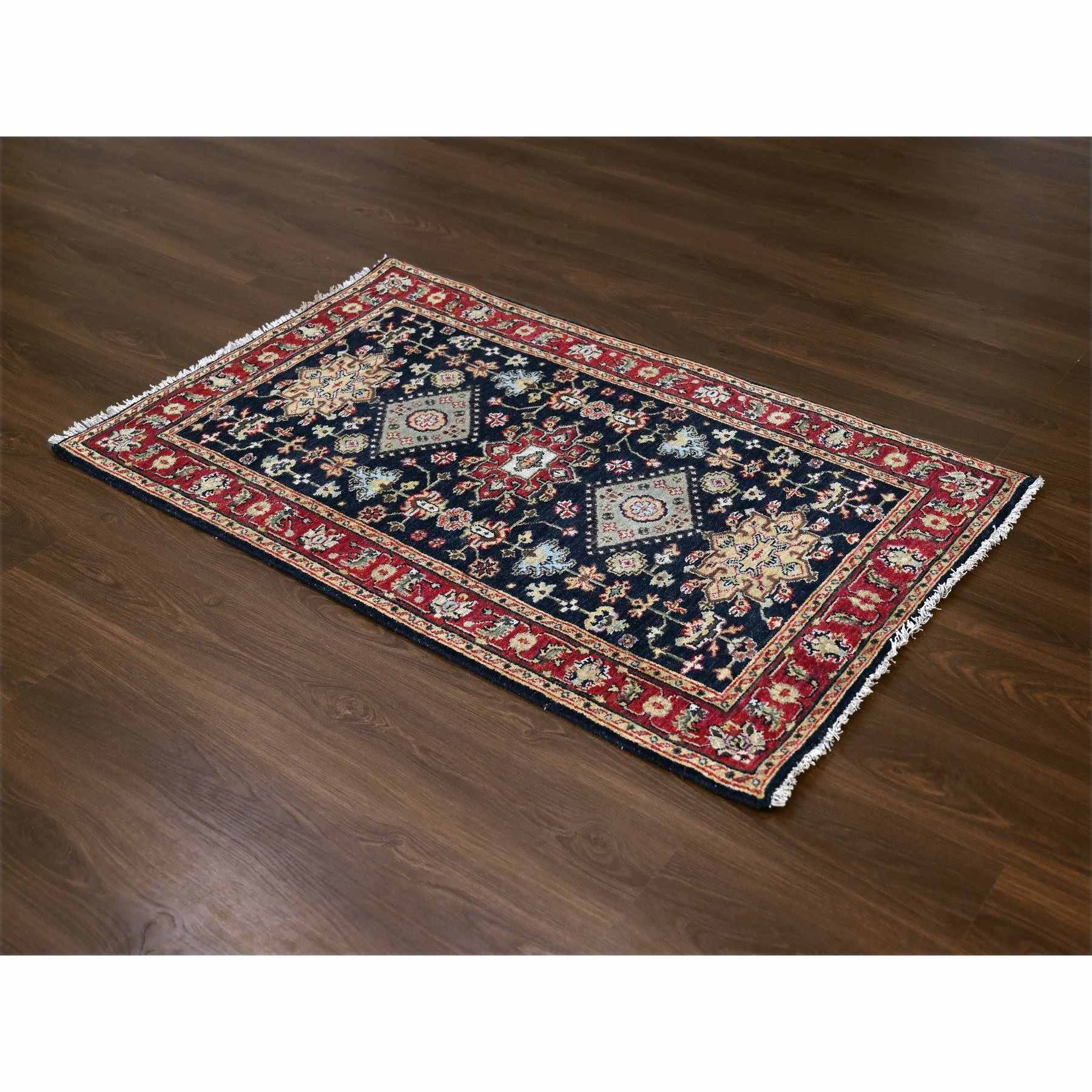 Heriz-Hand-Knotted-Rug-423310