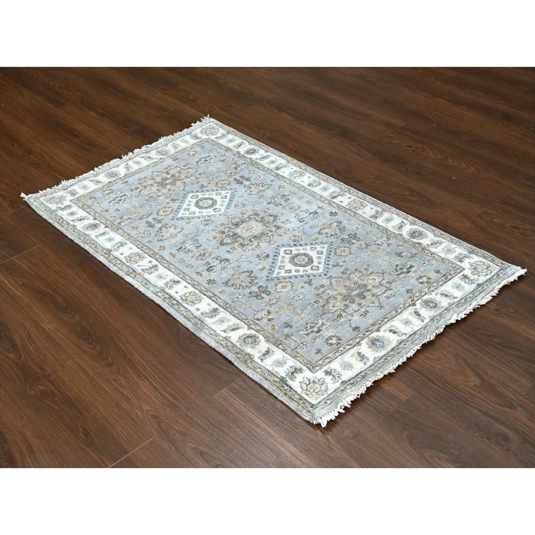Heriz-Hand-Knotted-Rug-423510