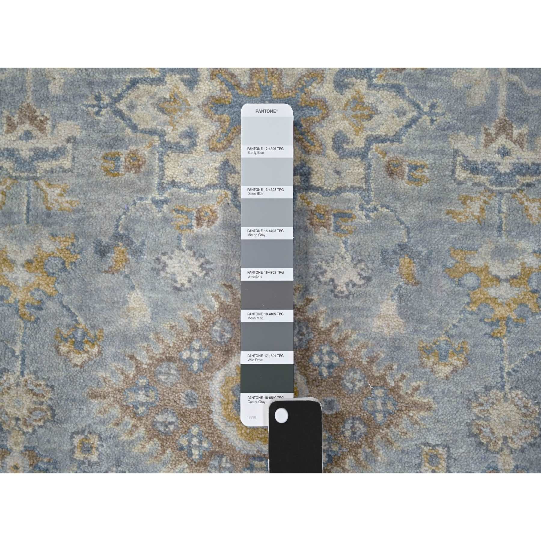 Heriz-Hand-Knotted-Rug-423560