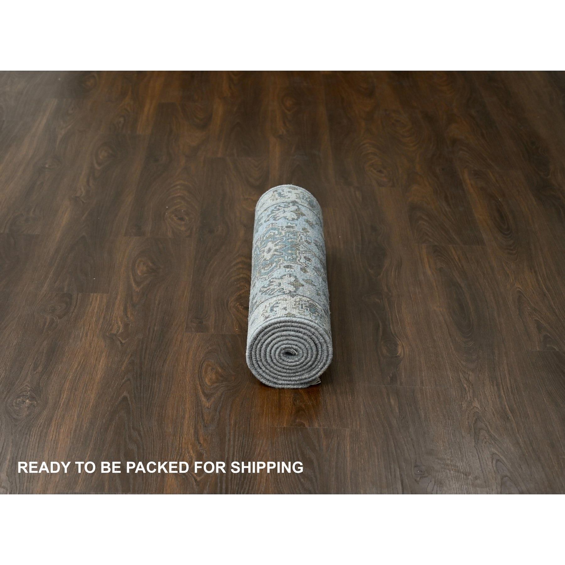 Heriz-Hand-Knotted-Rug-423600