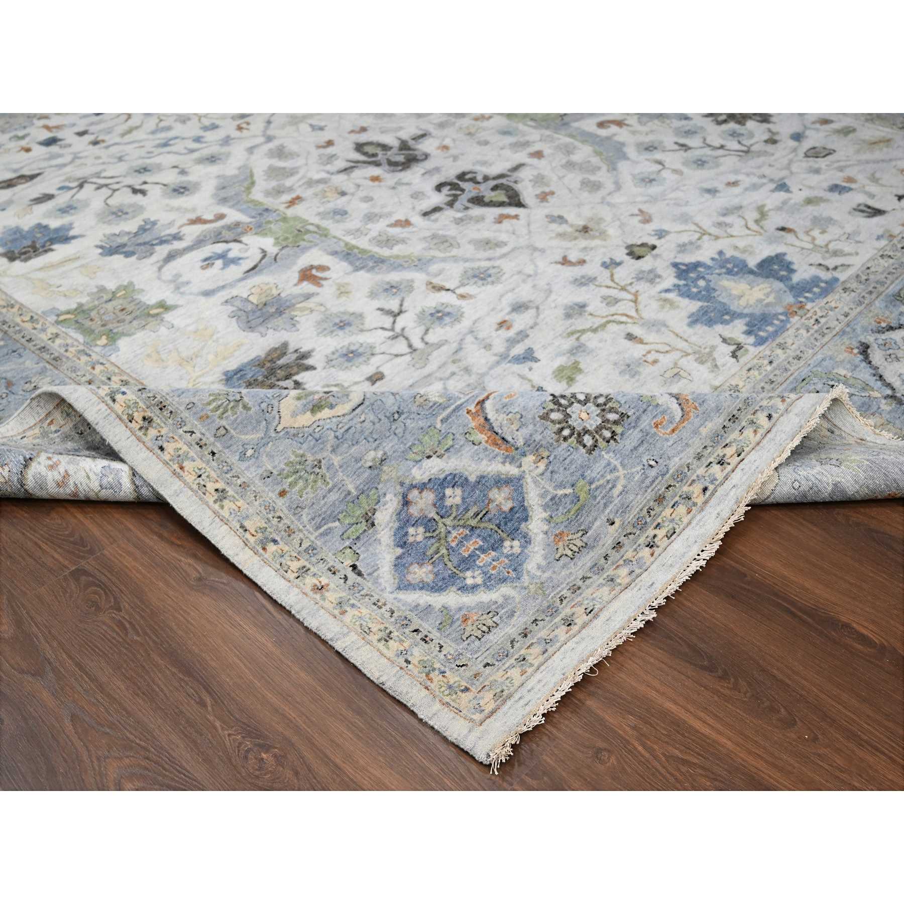 Heriz-Hand-Knotted-Rug-423685