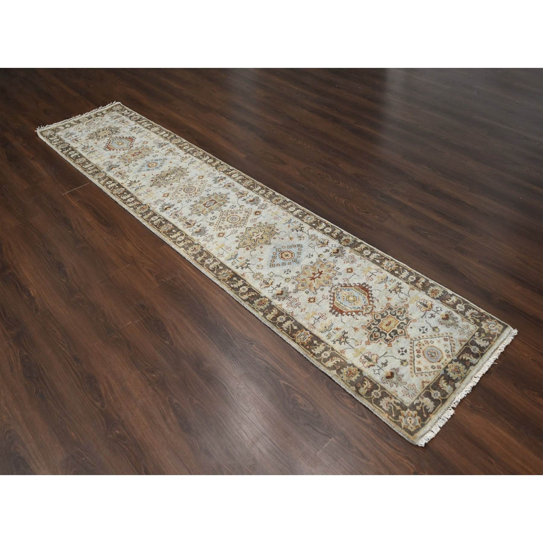 Heriz-Hand-Knotted-Rug-423925