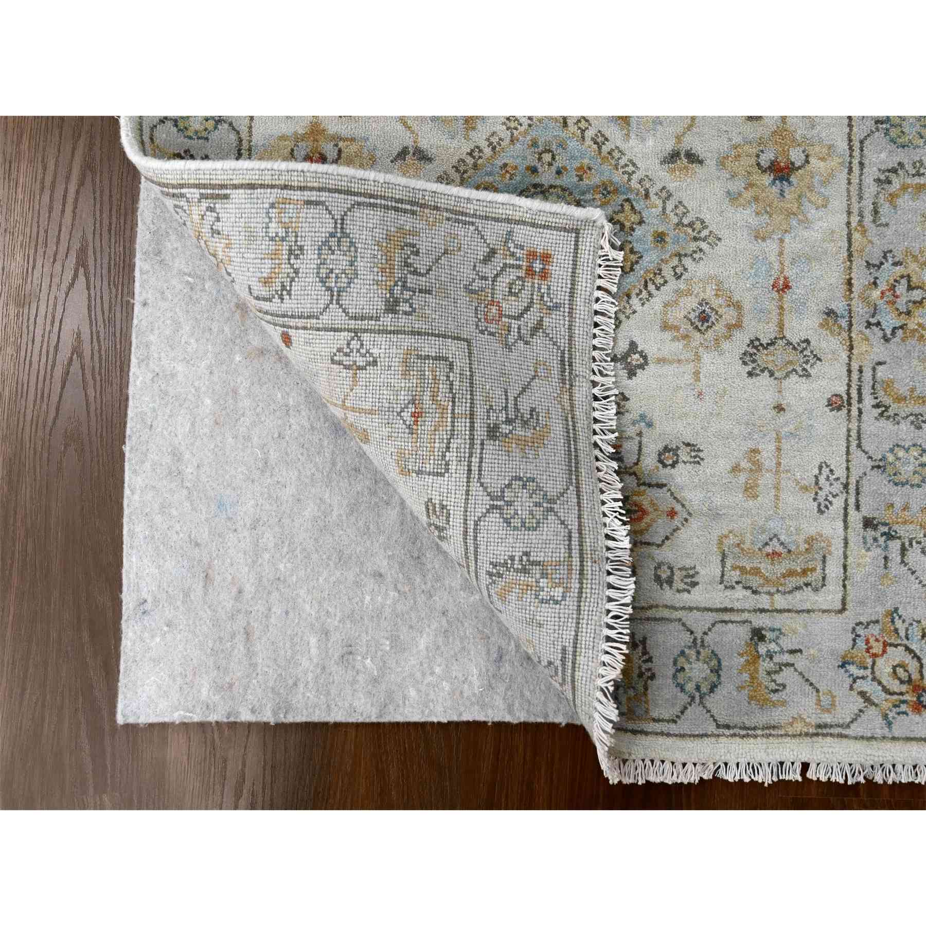 Heriz-Hand-Knotted-Rug-424205