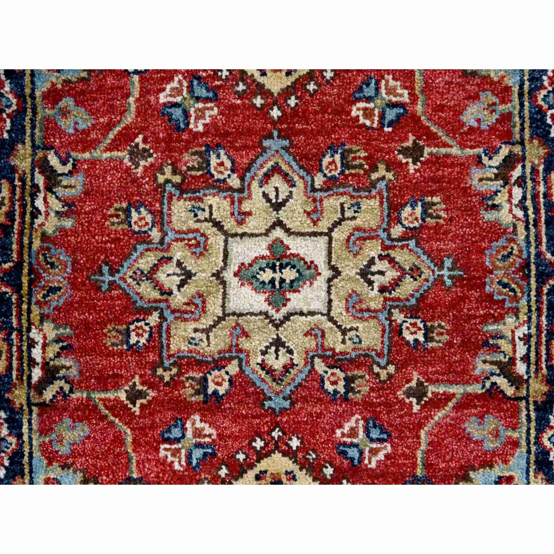 Heriz-Hand-Knotted-Rug-424900