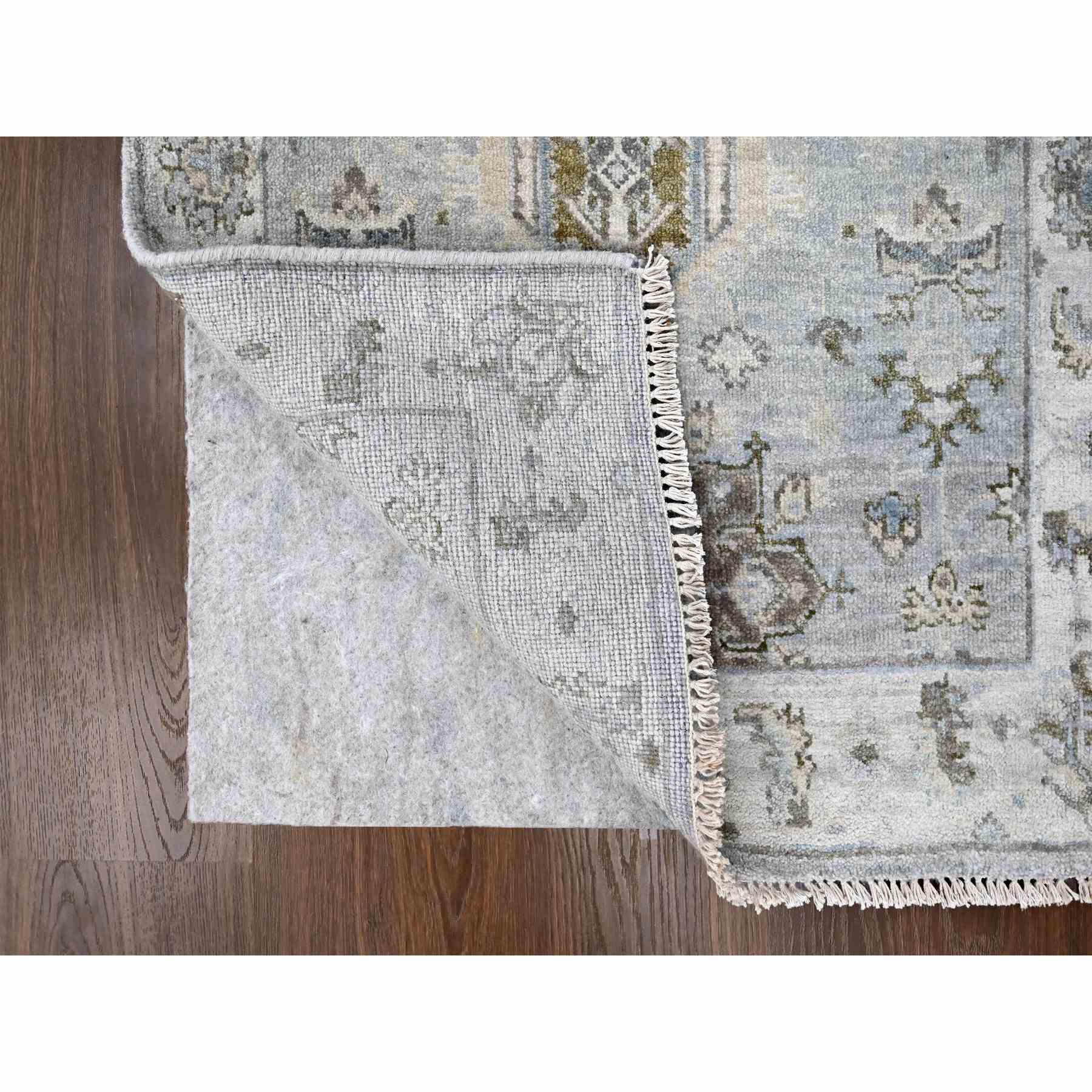 Heriz-Hand-Knotted-Rug-424905