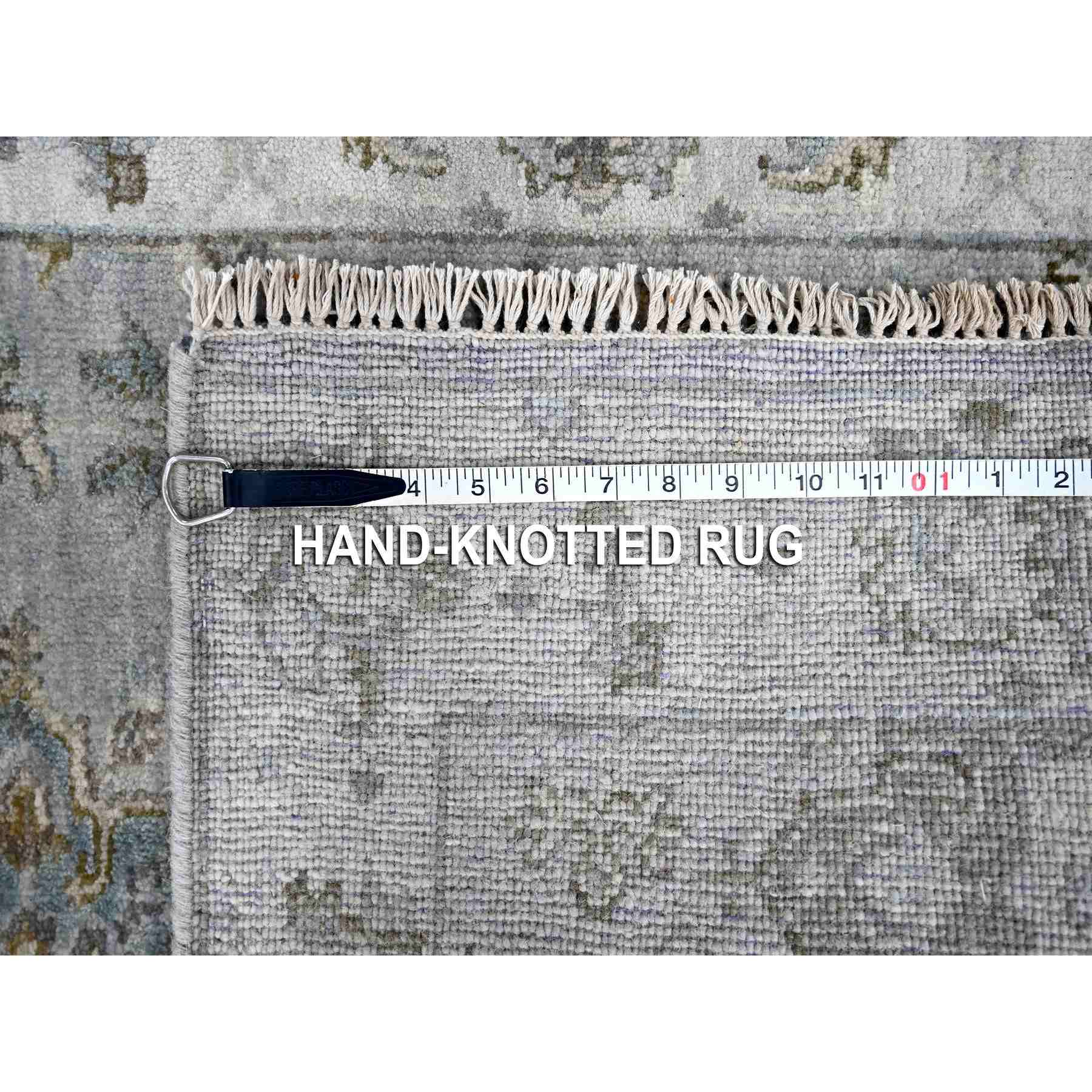 Heriz-Hand-Knotted-Rug-424905