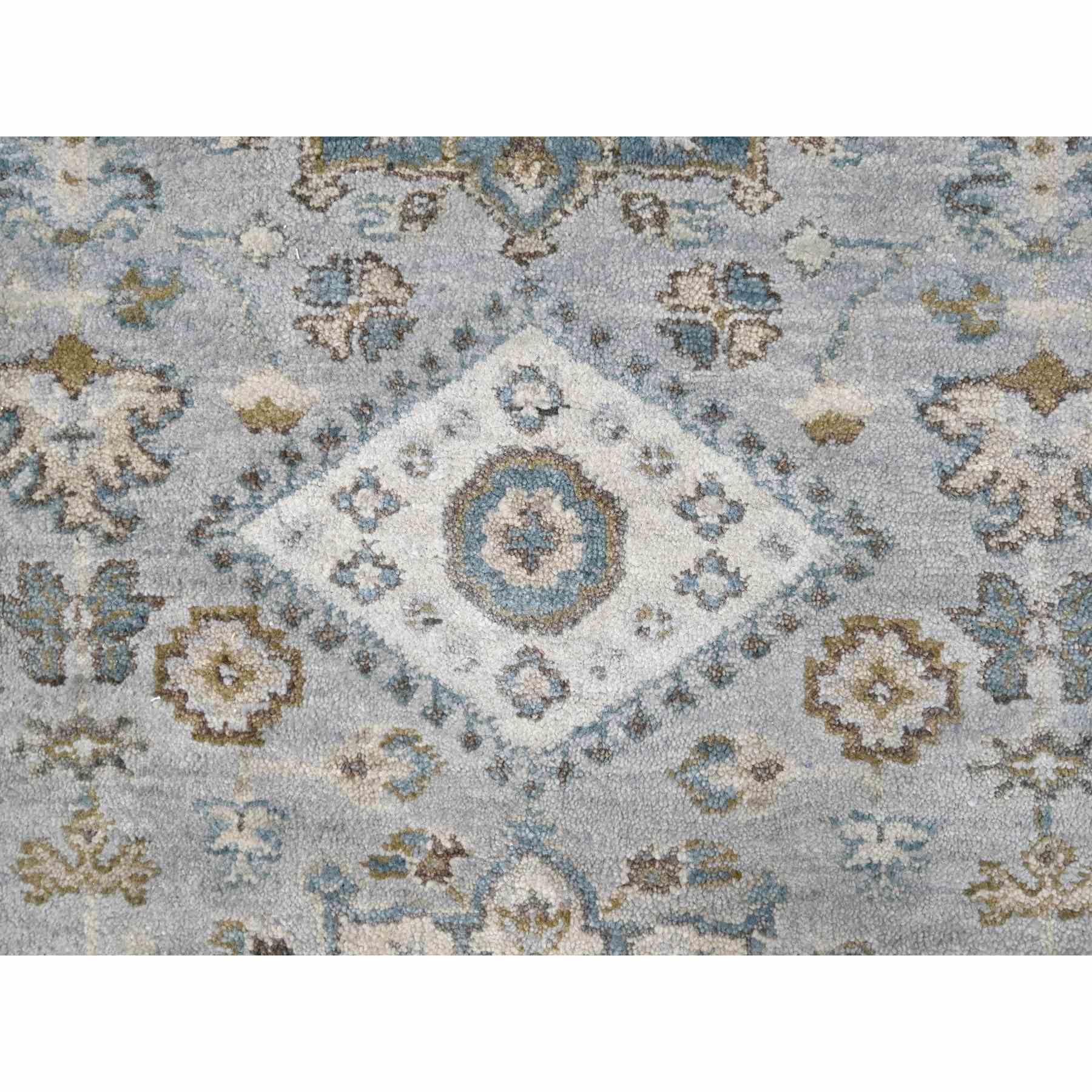 Heriz-Hand-Knotted-Rug-424910