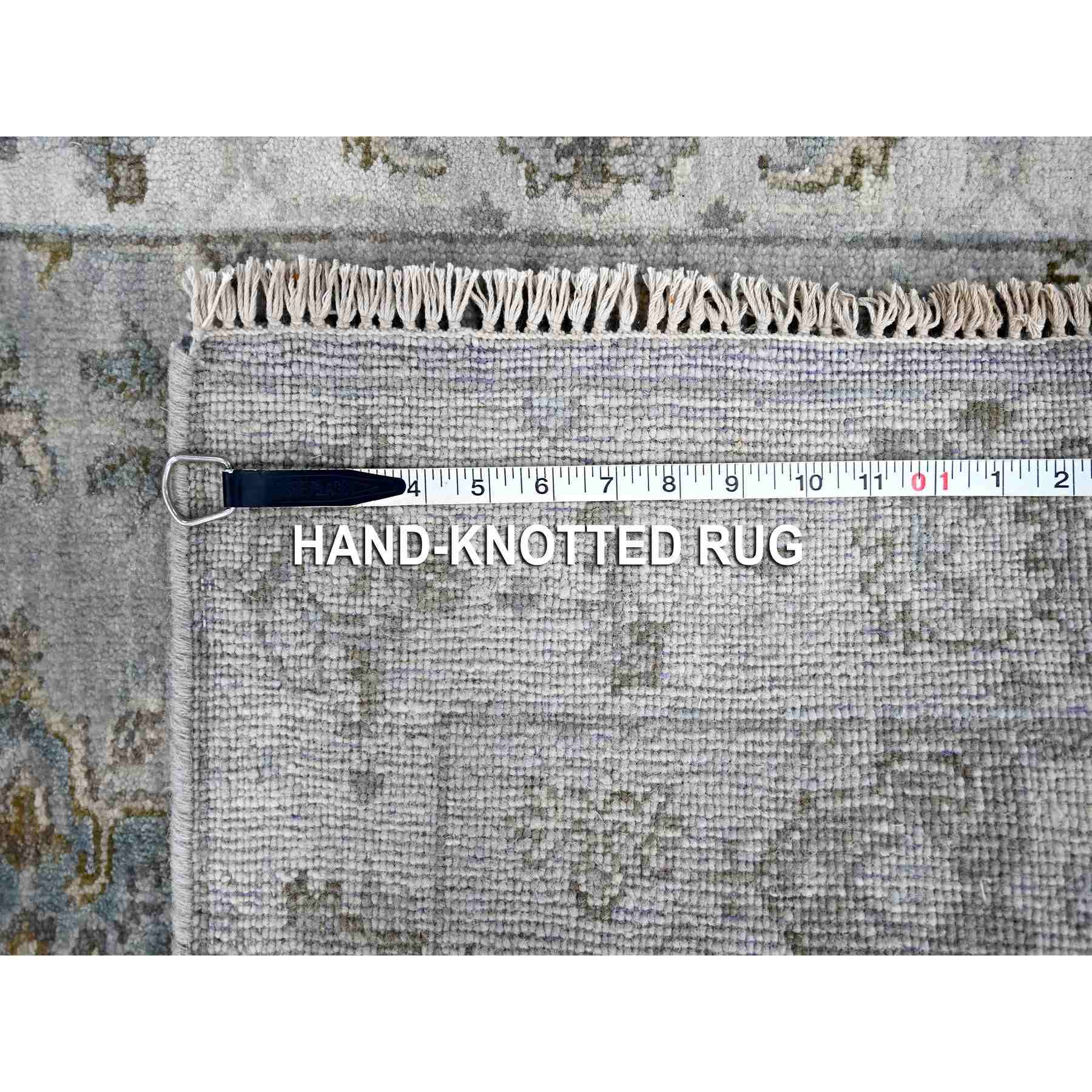 Heriz-Hand-Knotted-Rug-424910
