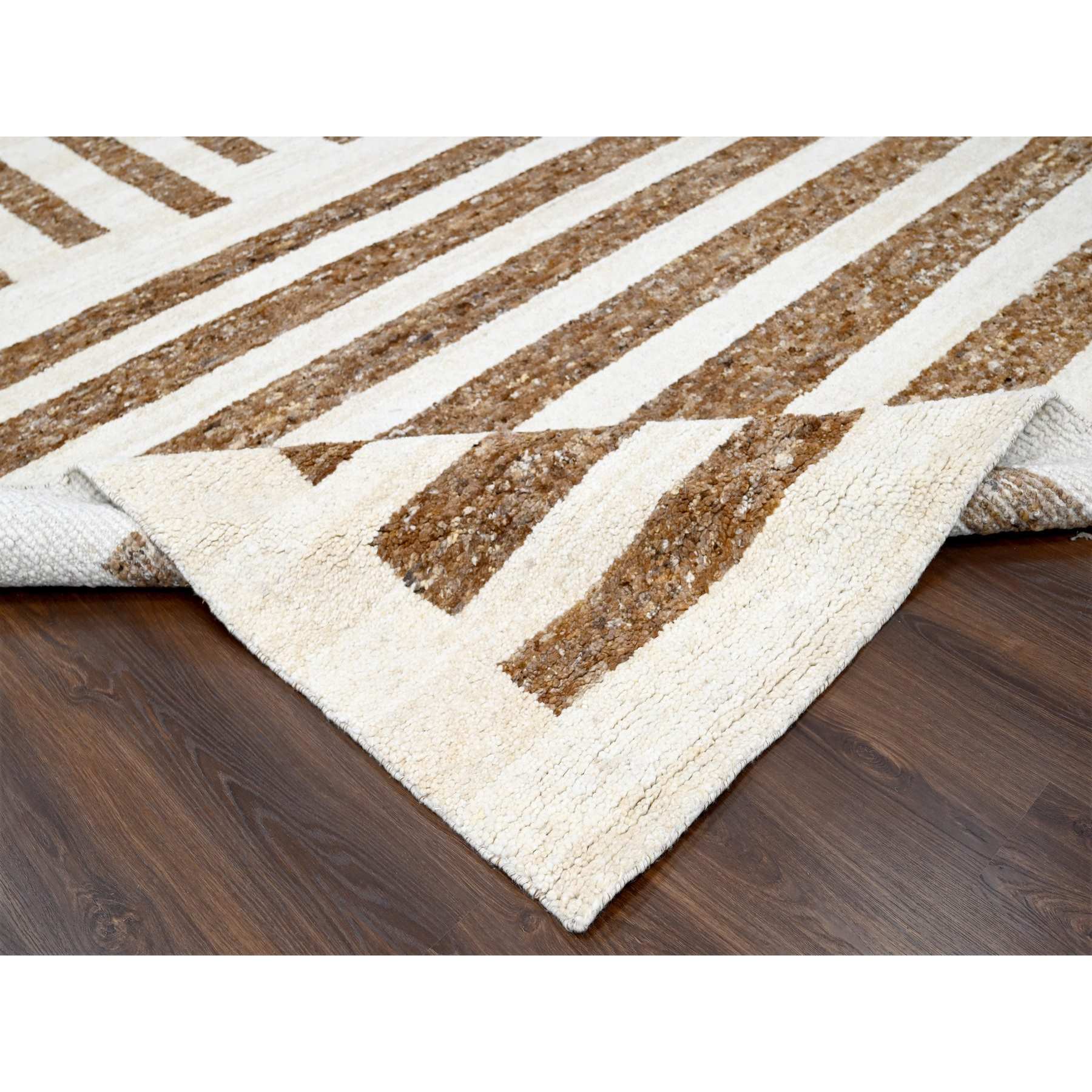 Modern-and-Contemporary-Hand-Knotted-Rug-422710
