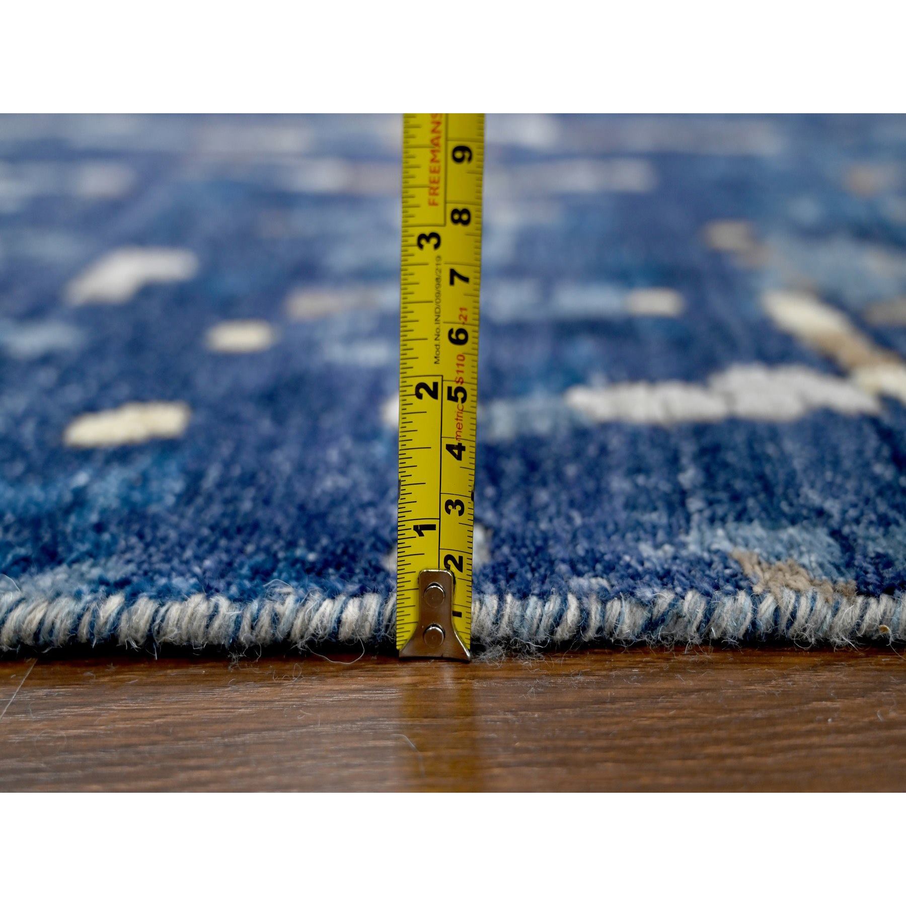 Modern-and-Contemporary-Hand-Knotted-Rug-423400