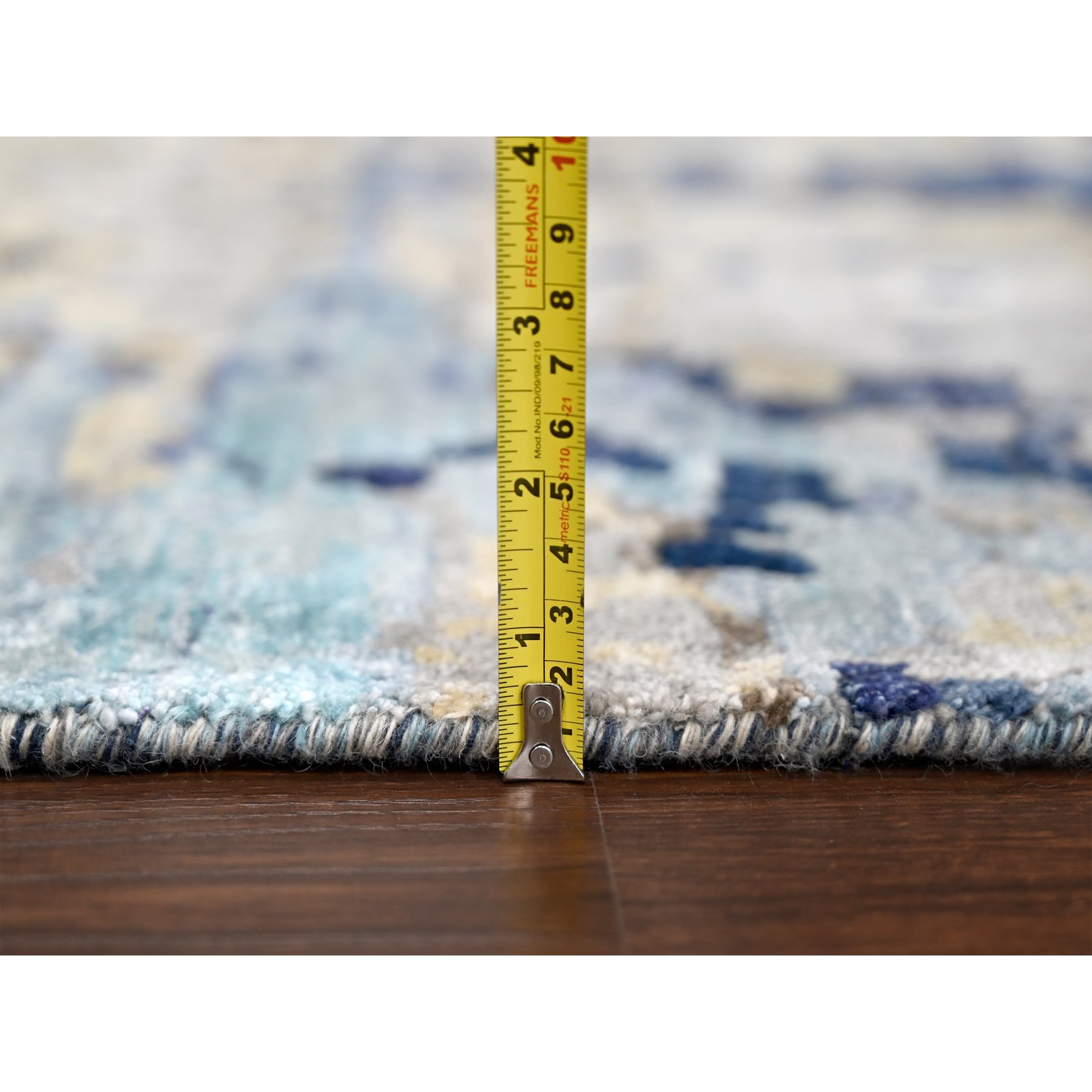 Modern-and-Contemporary-Hand-Knotted-Rug-423635