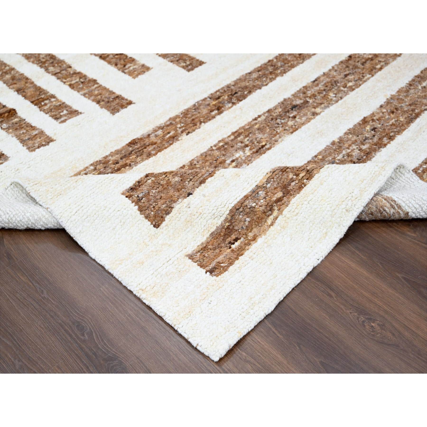 Modern-and-Contemporary-Hand-Knotted-Rug-424110