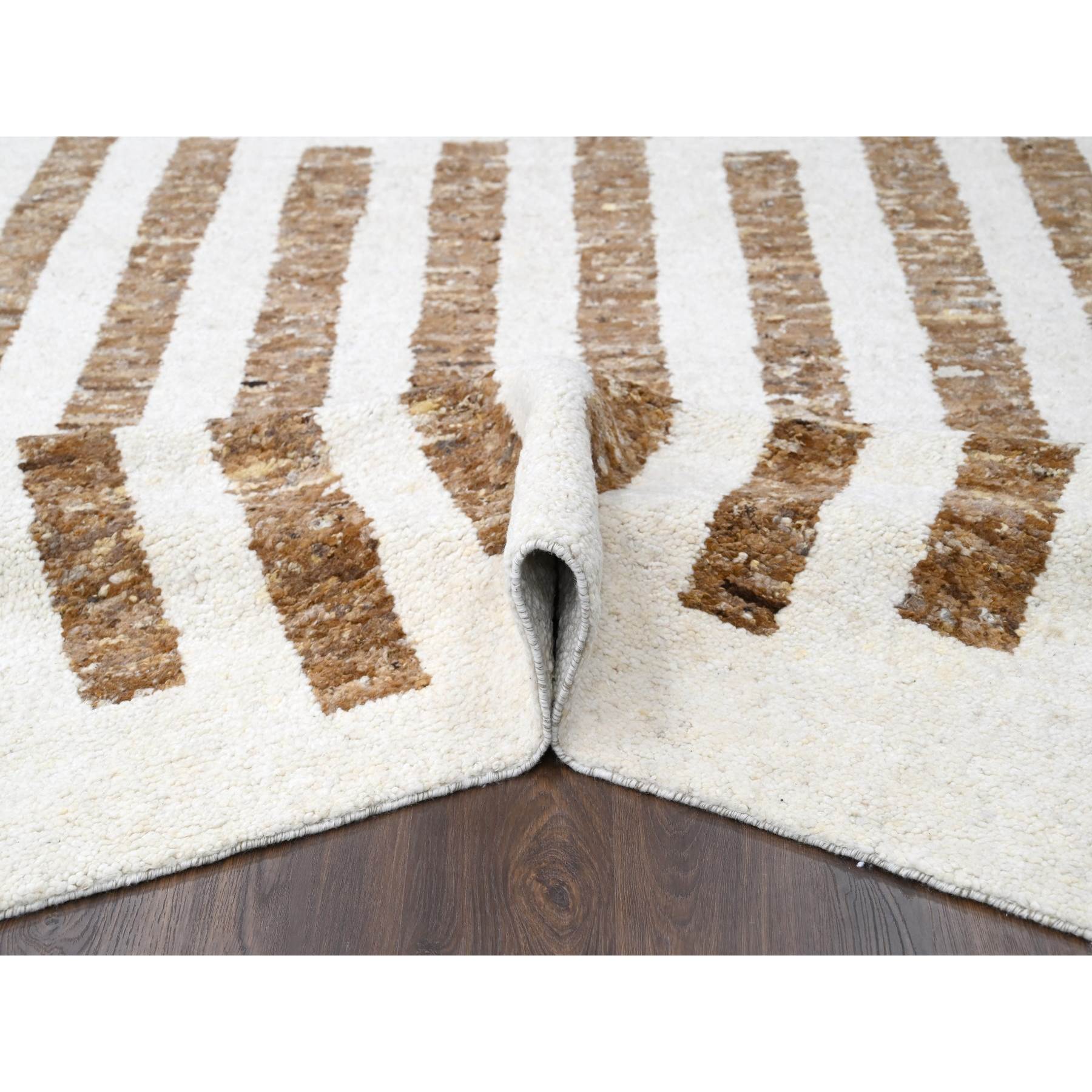 Modern-and-Contemporary-Hand-Knotted-Rug-424125