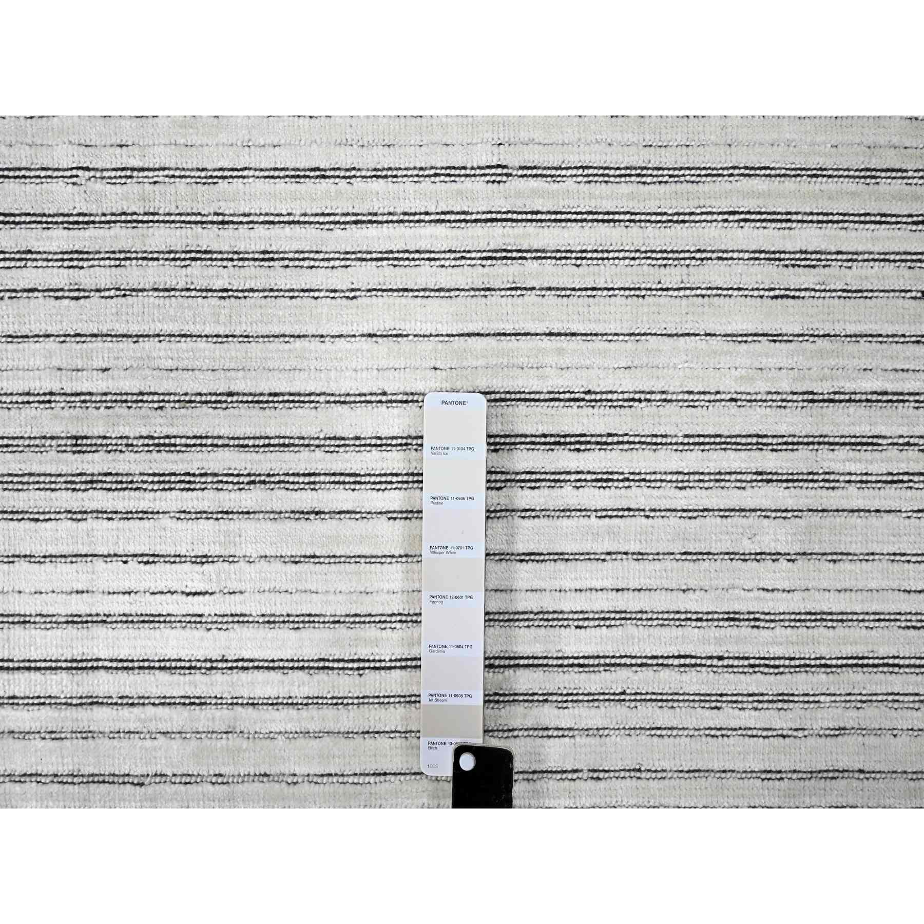 Modern-and-Contemporary-Hand-Loomed-Rug-422910
