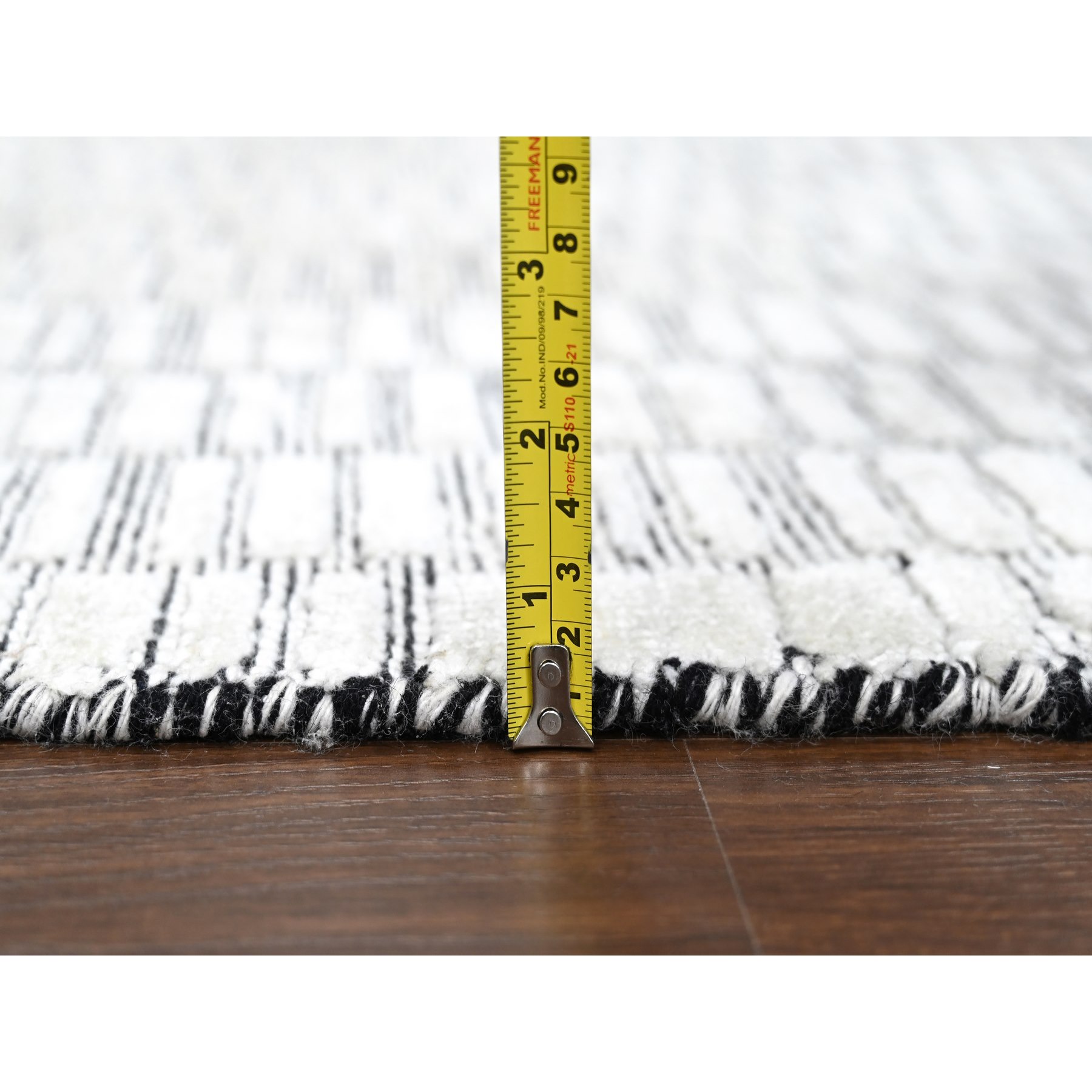 Modern-and-Contemporary-Hand-Loomed-Rug-422925