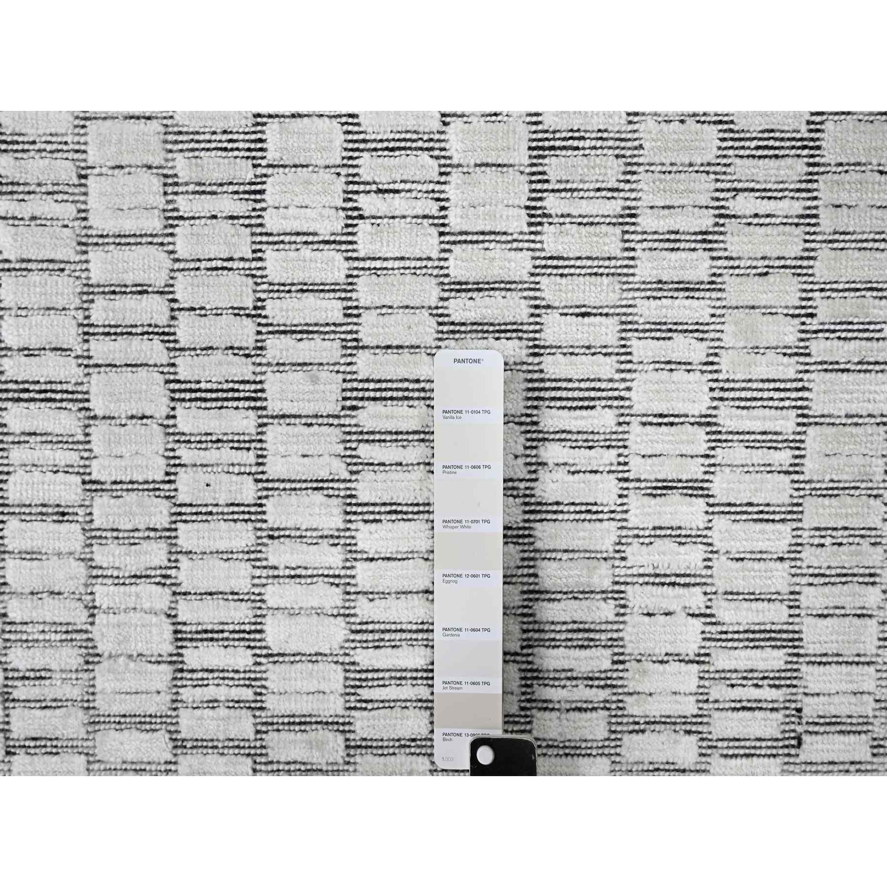 Modern-and-Contemporary-Hand-Loomed-Rug-422930