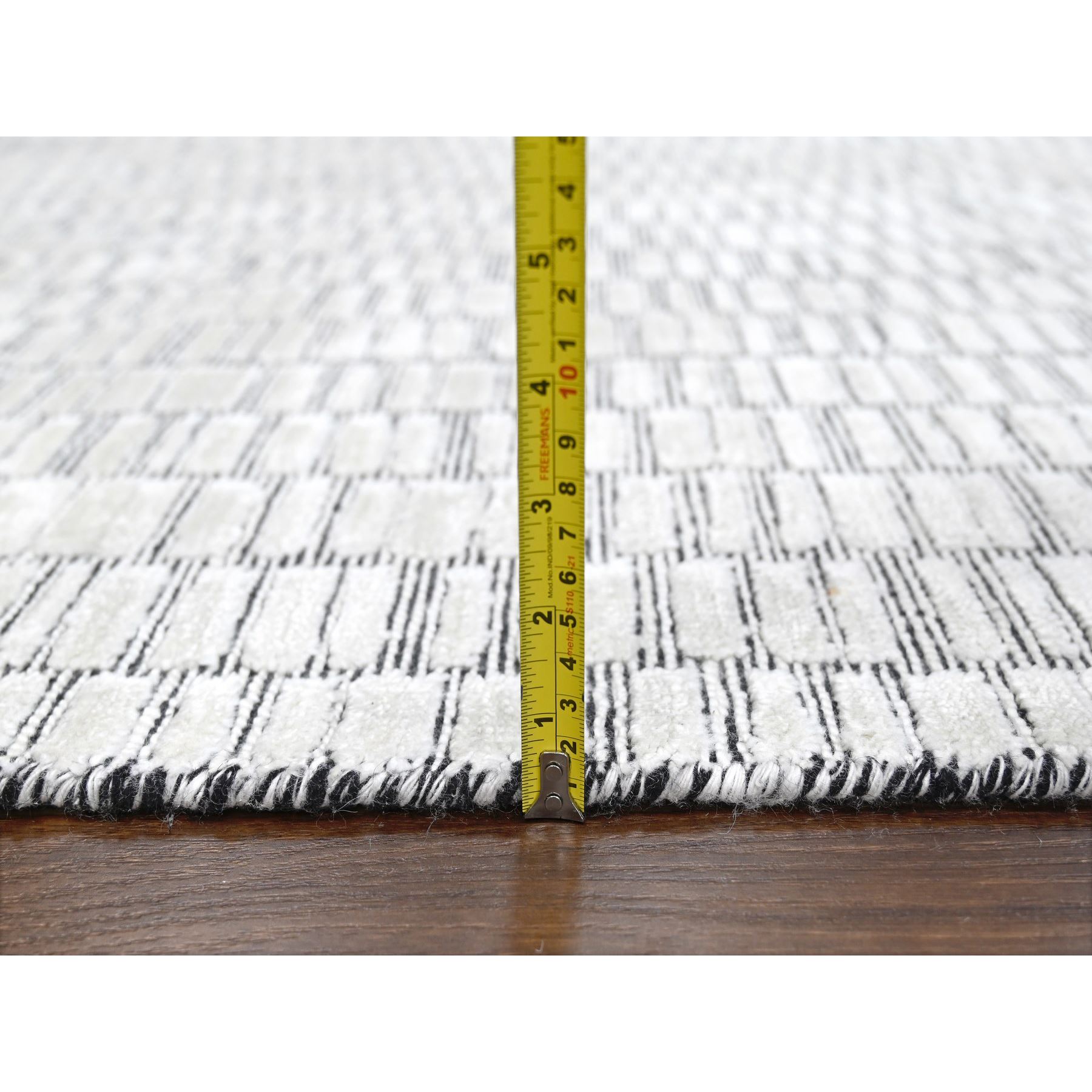 Modern-and-Contemporary-Hand-Loomed-Rug-422930